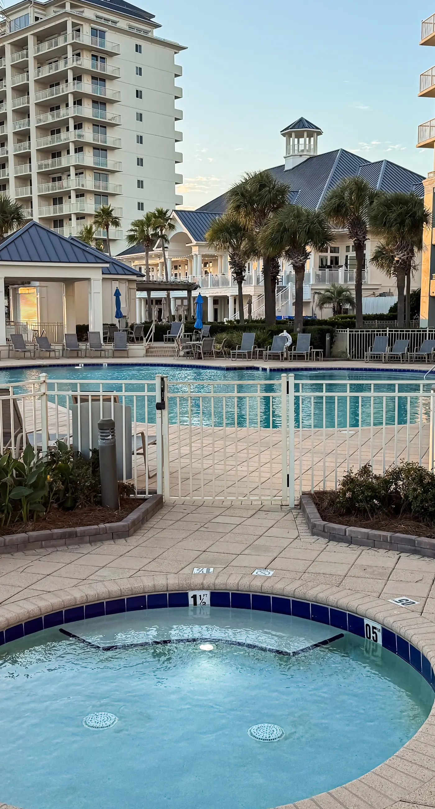 Spacious beachfront condo with full kitchen, shared pool and beach access