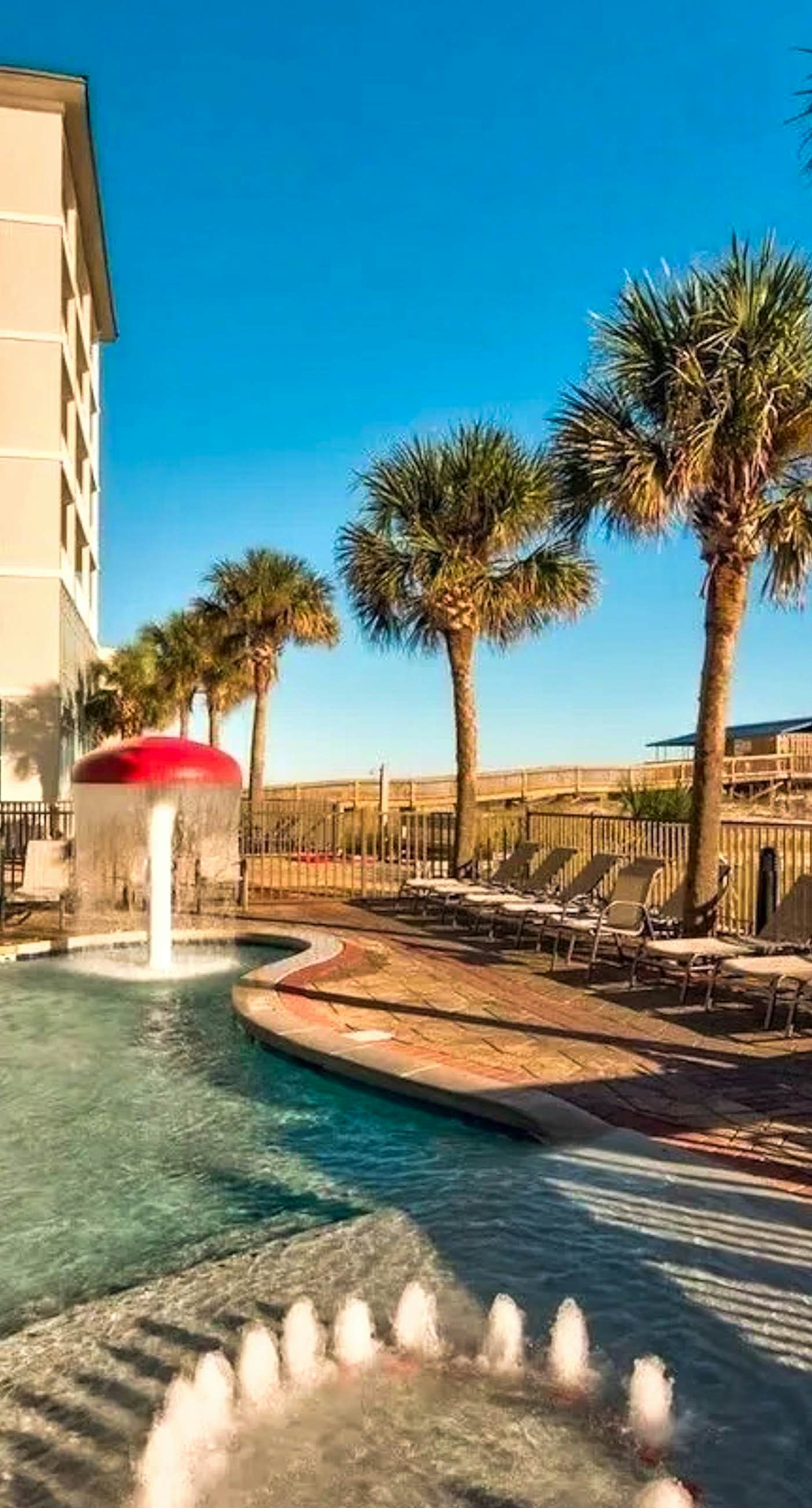 Gorgeous beachfront condo, shared pool and beach access