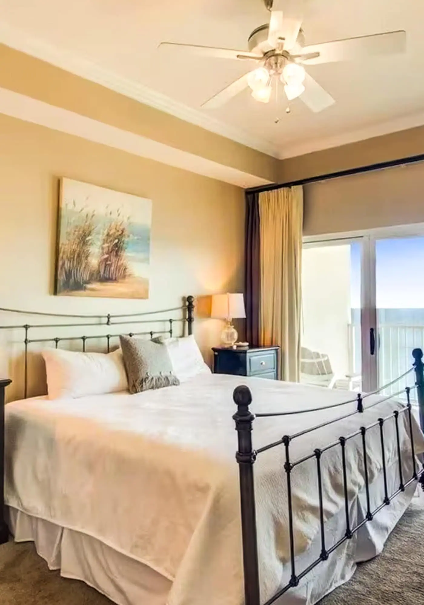 Gorgeous beachfront condo, shared pool and beach access