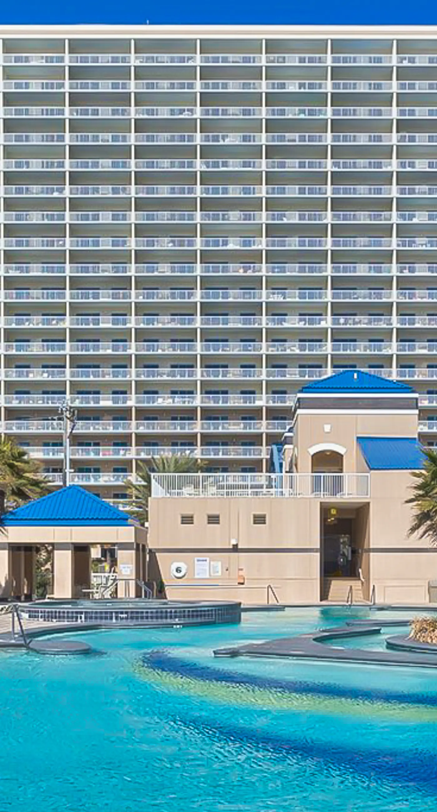 Wonderful coastal condo with pools, hot tubs, sauna & balcony