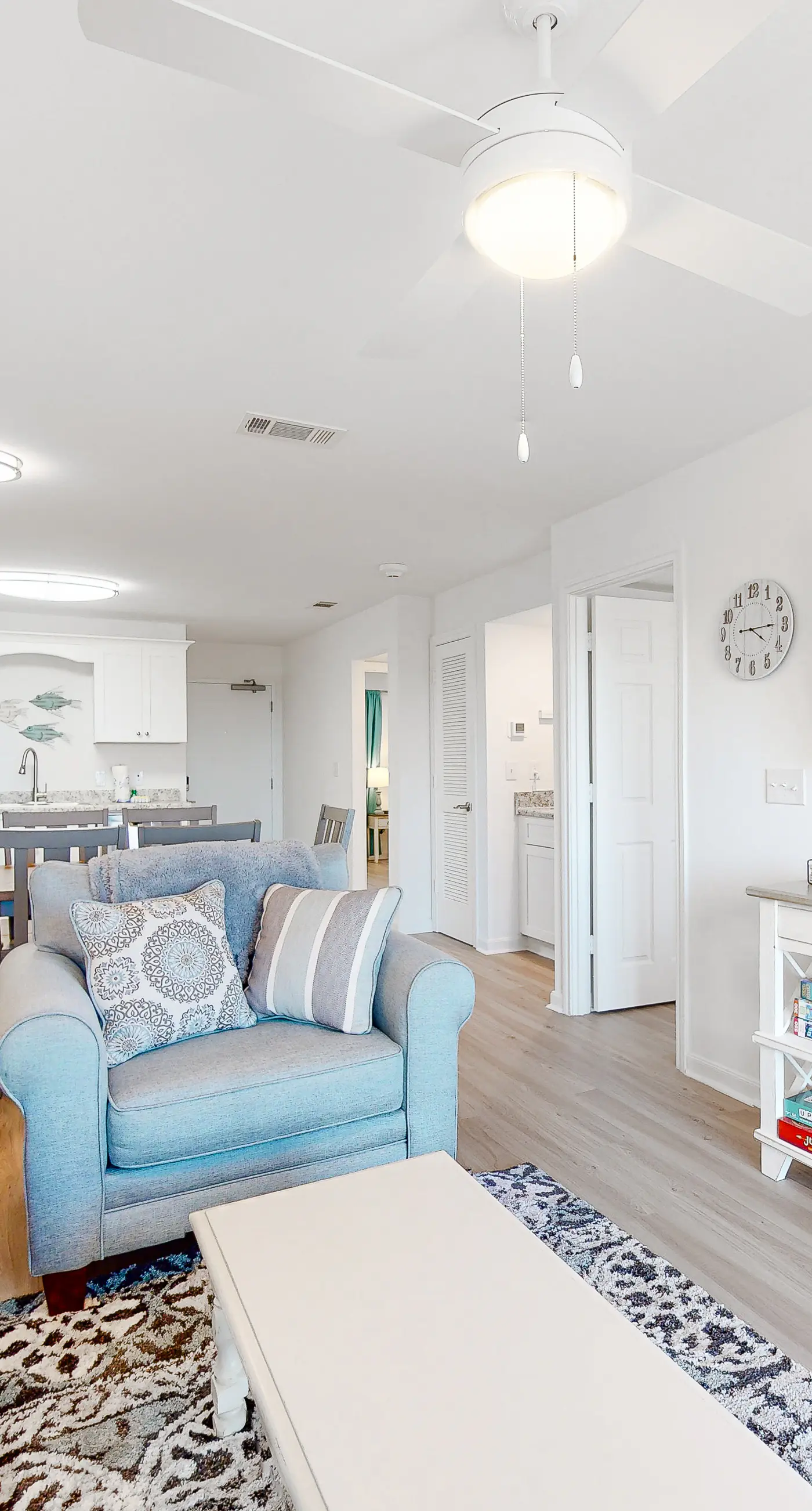 Ocean-view condo with central AC, indoor pool, & gym - sunsets on the beach