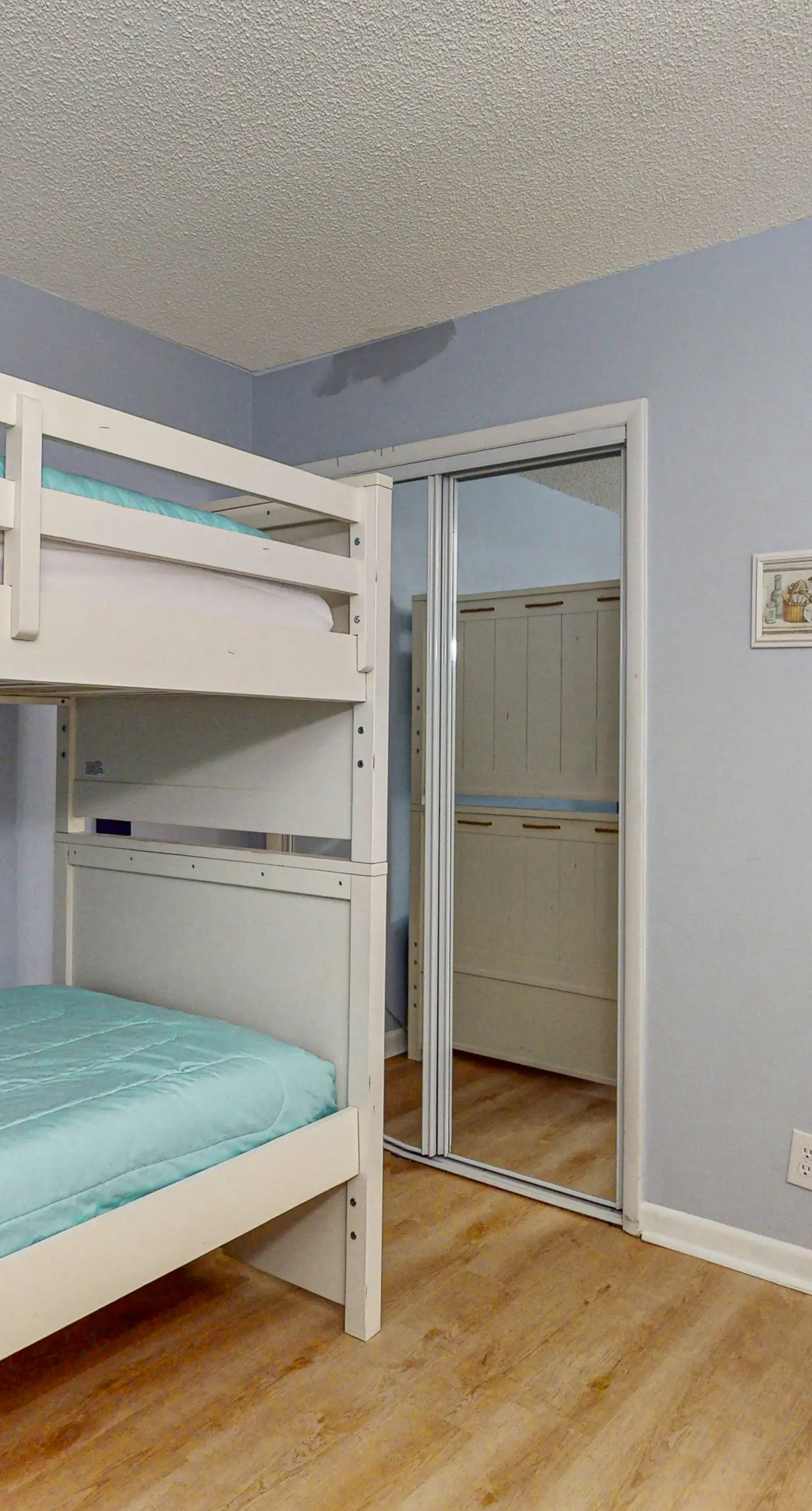 Enchanting oceanfront condo with pool, hot tub, tennis, sauna, & washer/dryer