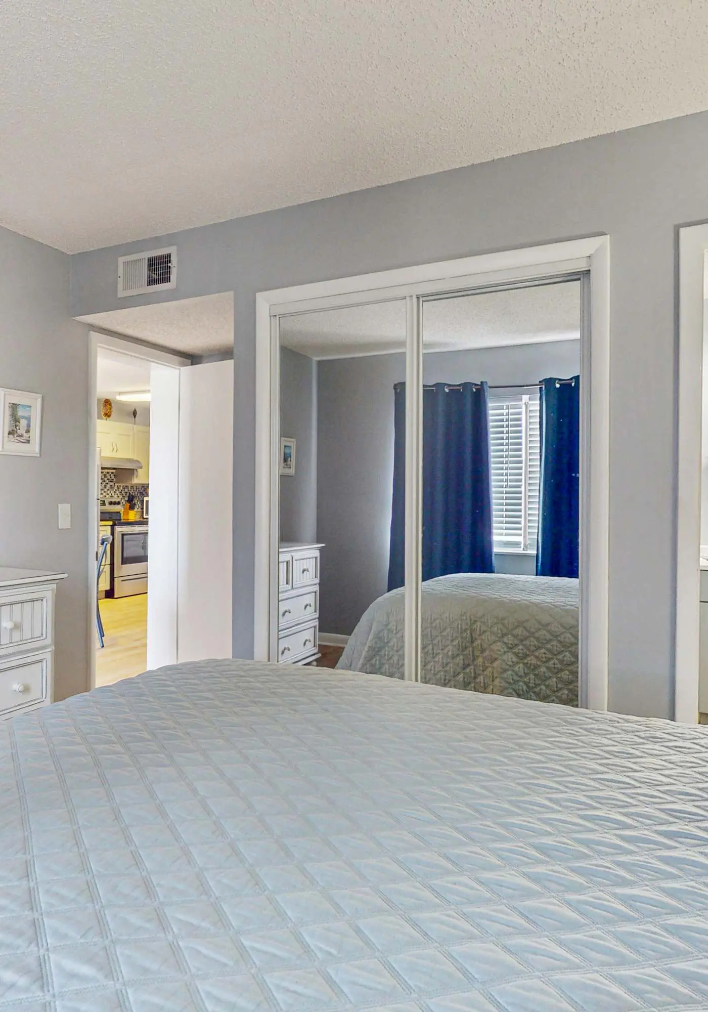 Enchanting oceanfront condo with pool, hot tub, tennis, sauna, & washer/dryer
