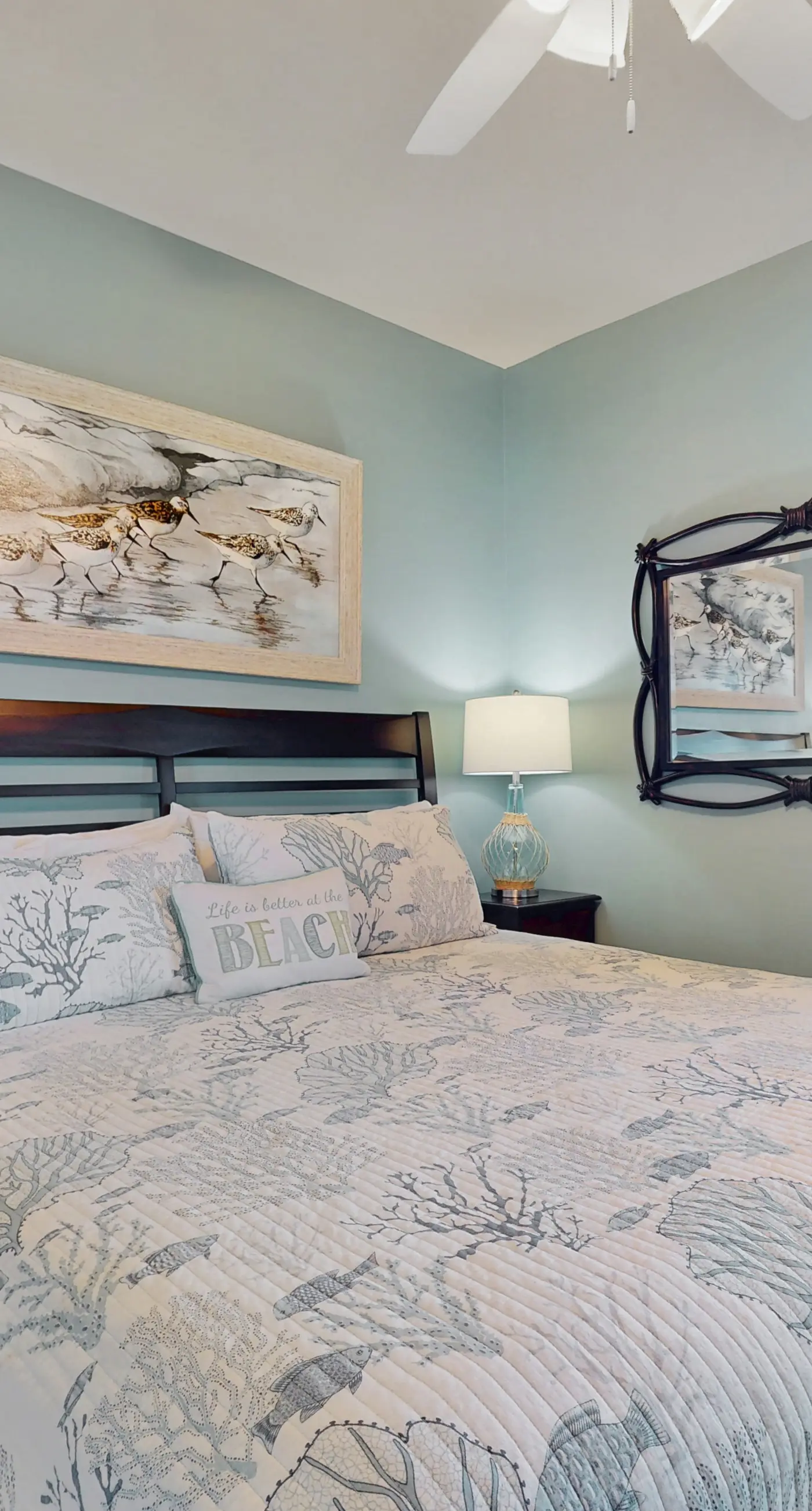 Oceanfront condo with sweeping views, washer/dryer, central AC, & access to pool