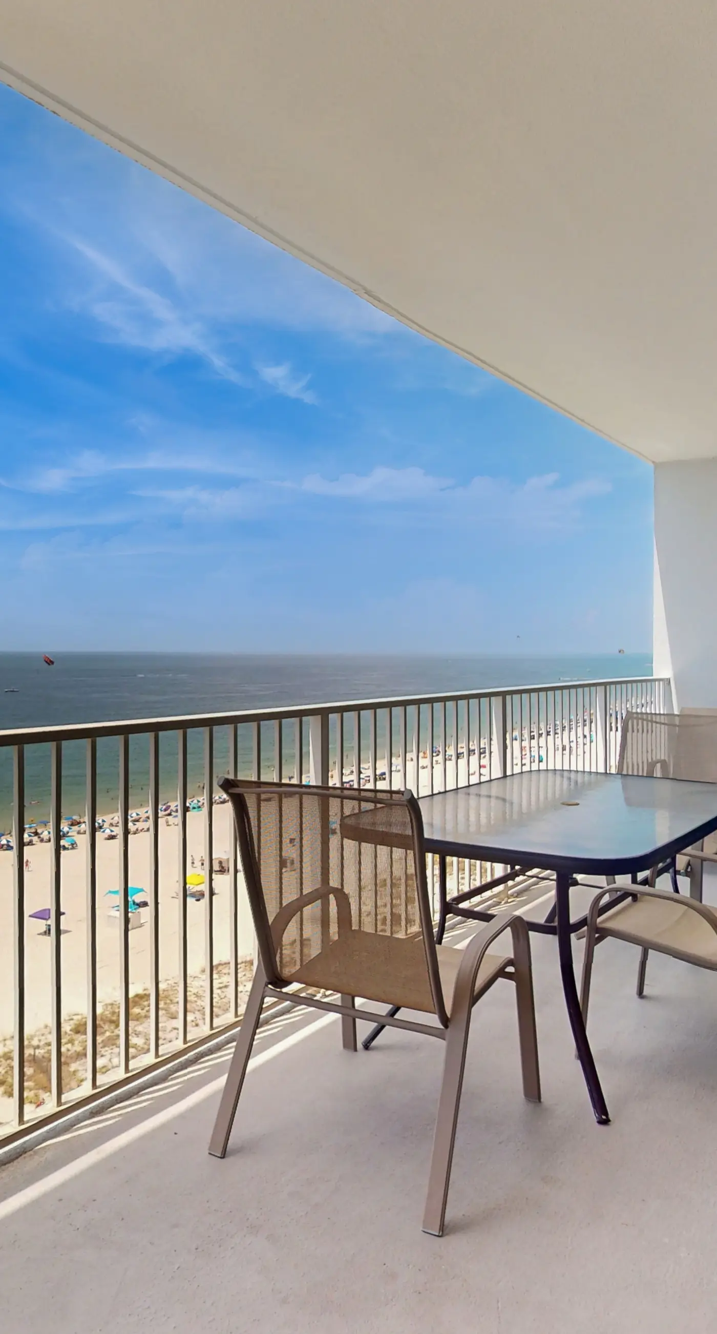 Oceanfront condo with sweeping views, washer/dryer, central AC, & access to pool