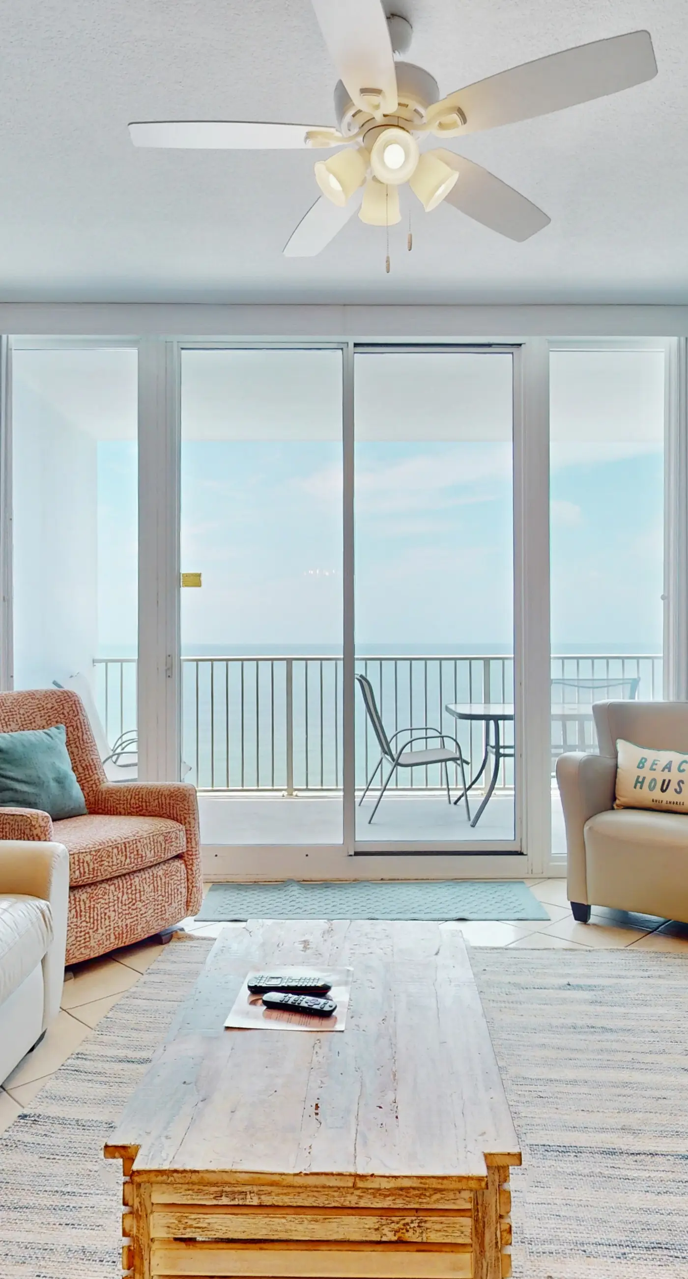 Oceanfront condo with sweeping views, washer/dryer, central AC, & access to pool