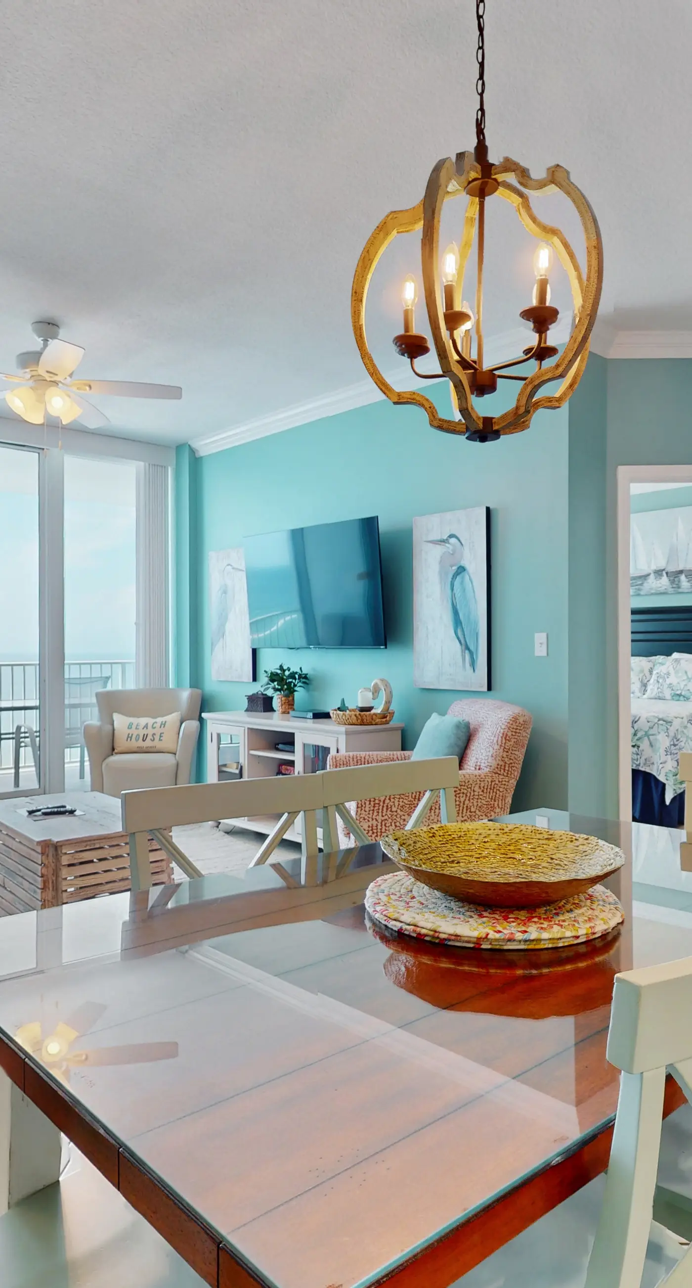 Oceanfront condo with sweeping views, washer/dryer, central AC, & access to pool
