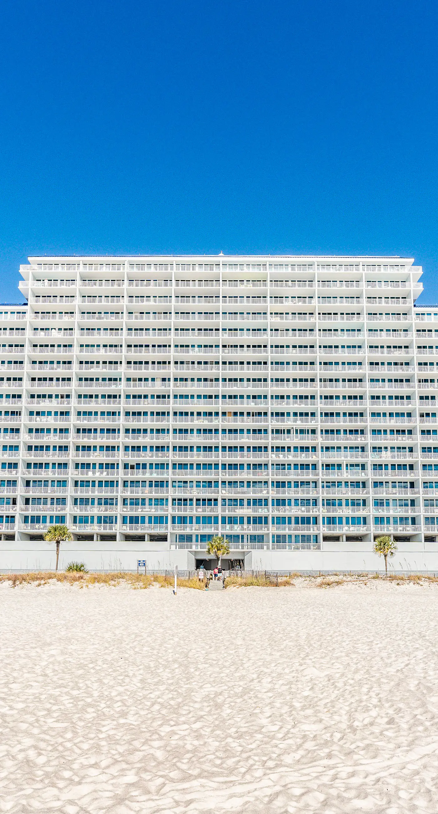 Oceanfront condo with sweeping views, washer/dryer, central AC, & access to pool