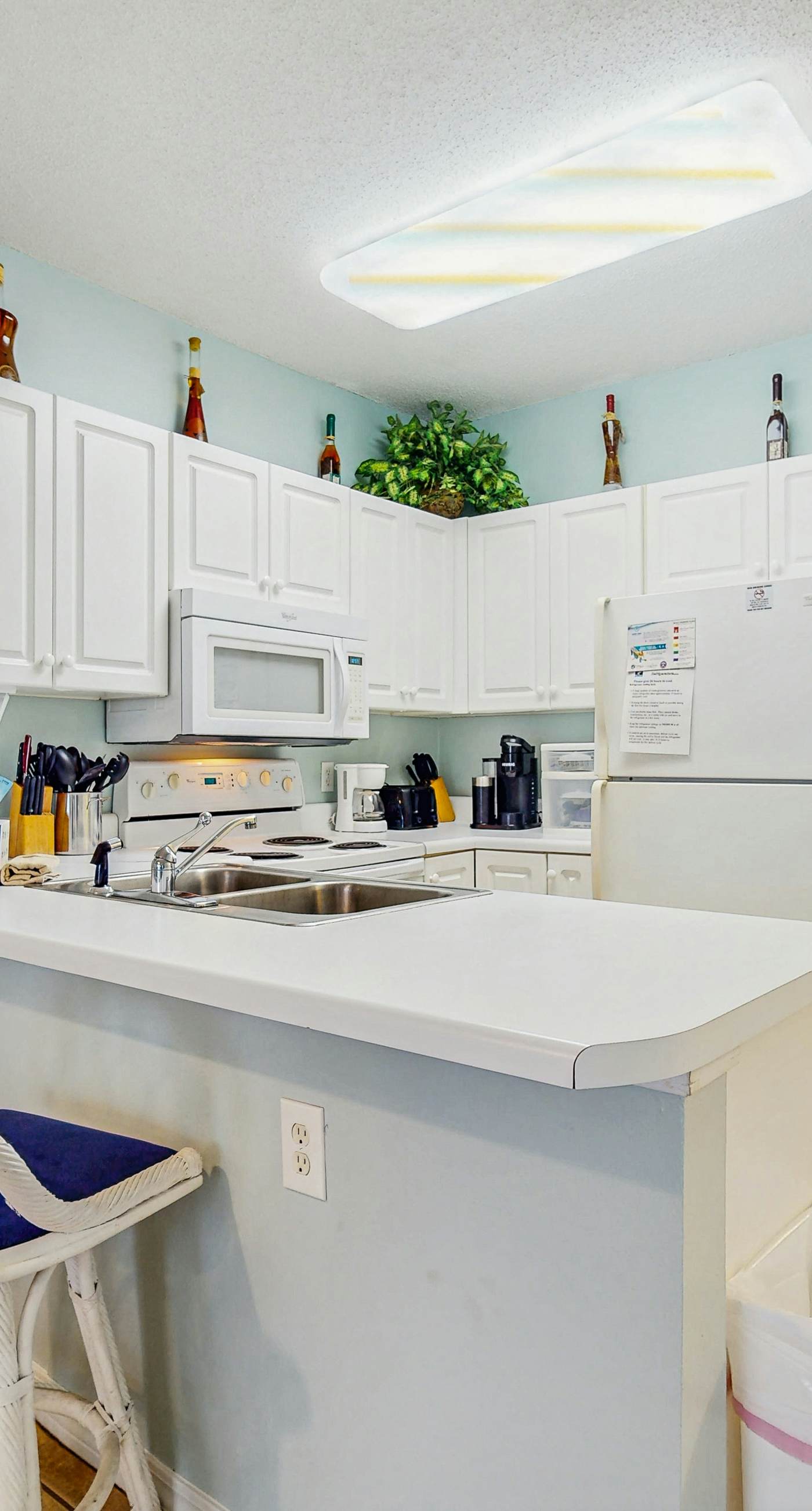 Unique dog-friendly Gulf-front condo with amazing views, pools, sauna, gym, & AC