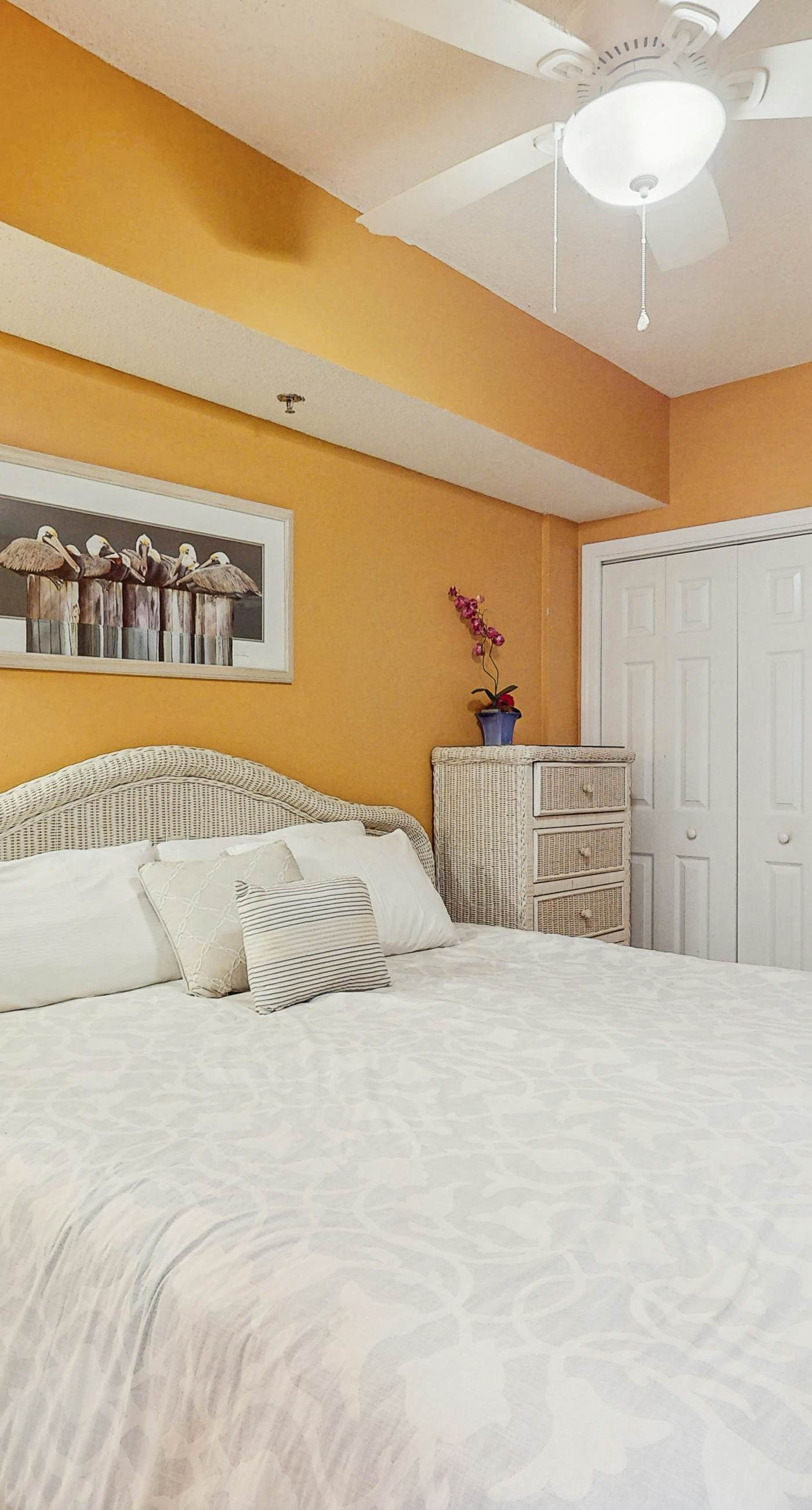 Unique dog-friendly Gulf-front condo with amazing views, pools, sauna, gym, & AC