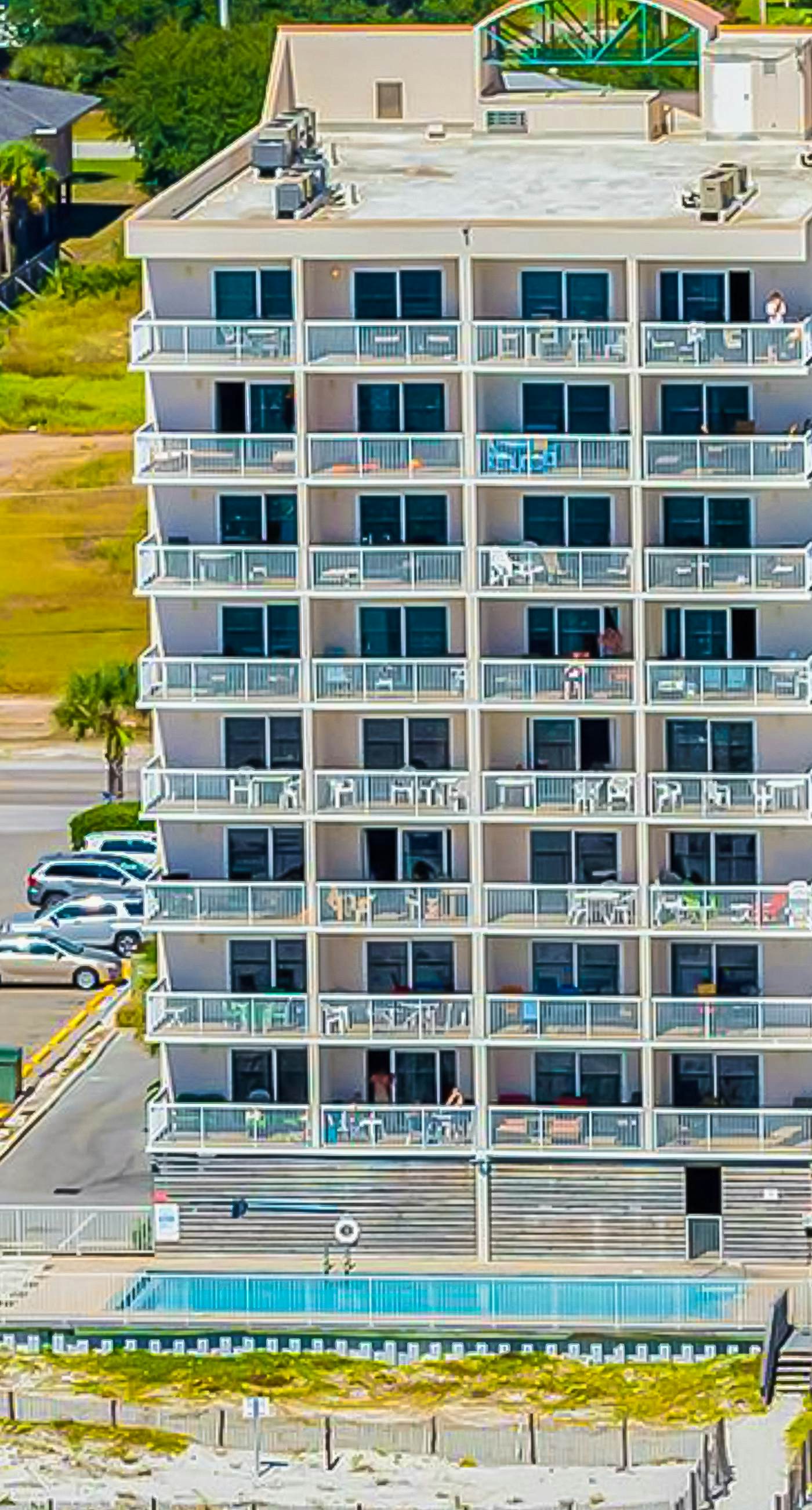 Unique dog-friendly Gulf-front condo with amazing views, pools, sauna, gym, & AC