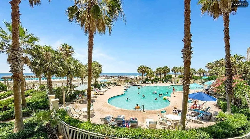 The Beach Club 102A