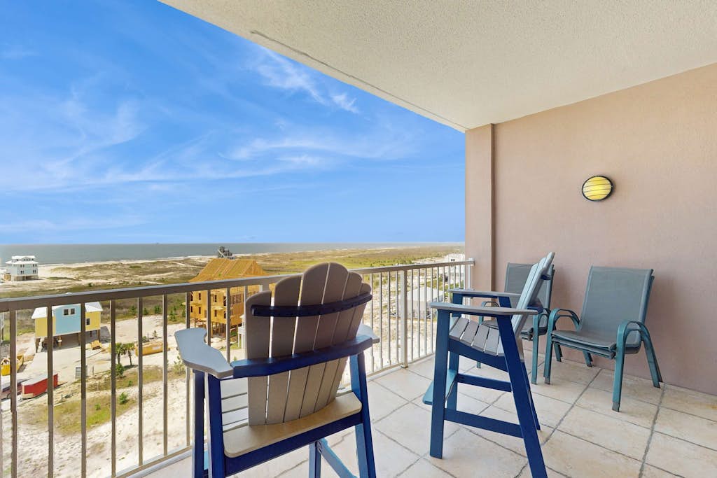 The Dunes 704 is a comfy beachside condo located on the quiet Fort Morgan peninsula. Enjoy beautiful Gulf views from the private balcony and easy beach access just a short walk away. Guests also have access to shared amenities including a swim-through indoor/outdoor pool, indoor pool spa, grilling area, and fitness center.