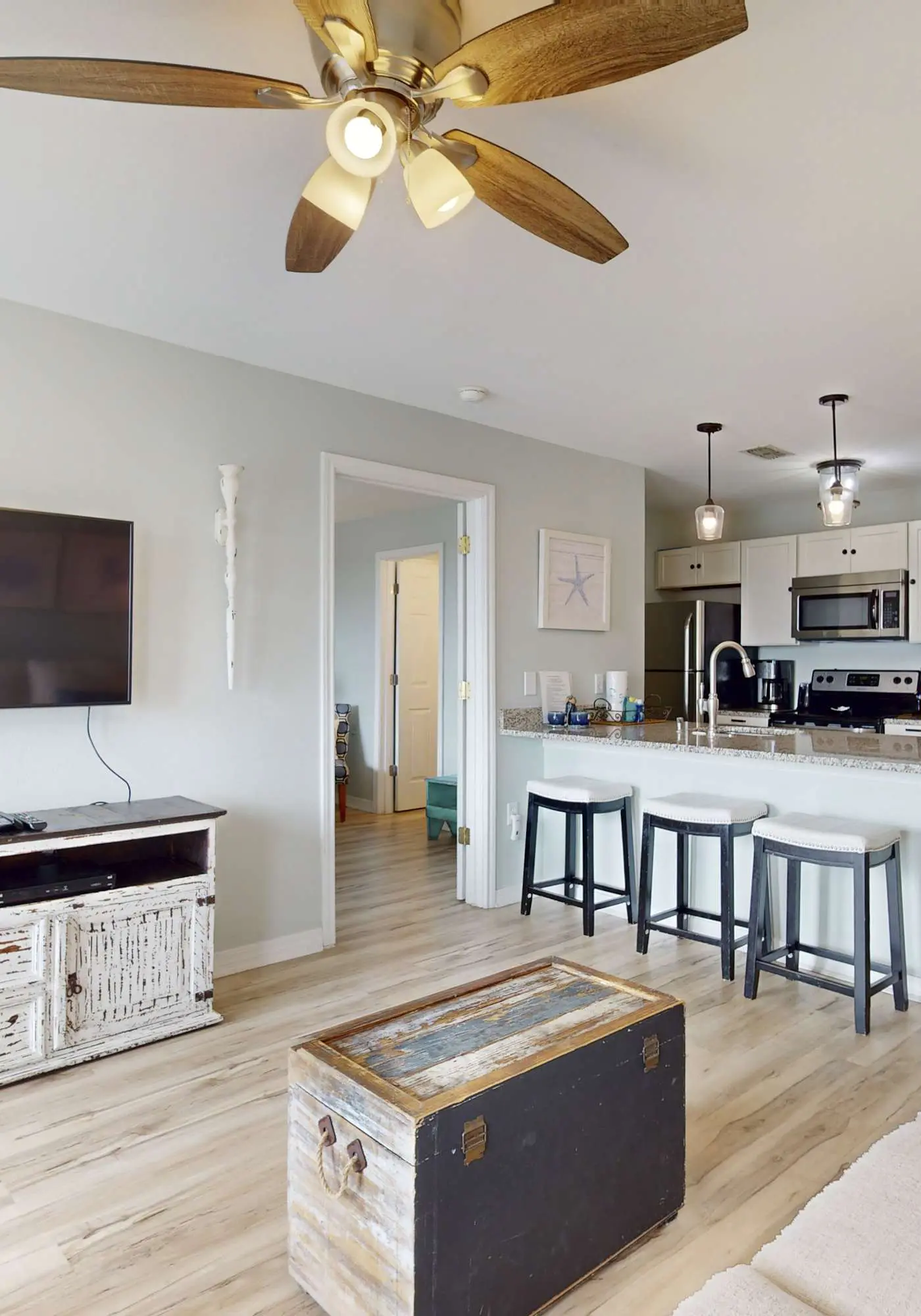 Grand Beach Resort #318, Condo in Gulf Shores with pool and hot tub access