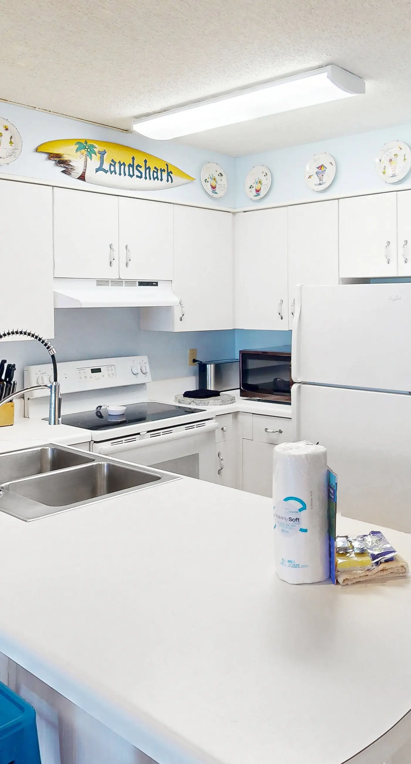 Newly updated beachfront condo with Gulf view, indoor,outdoor pools & hot tub