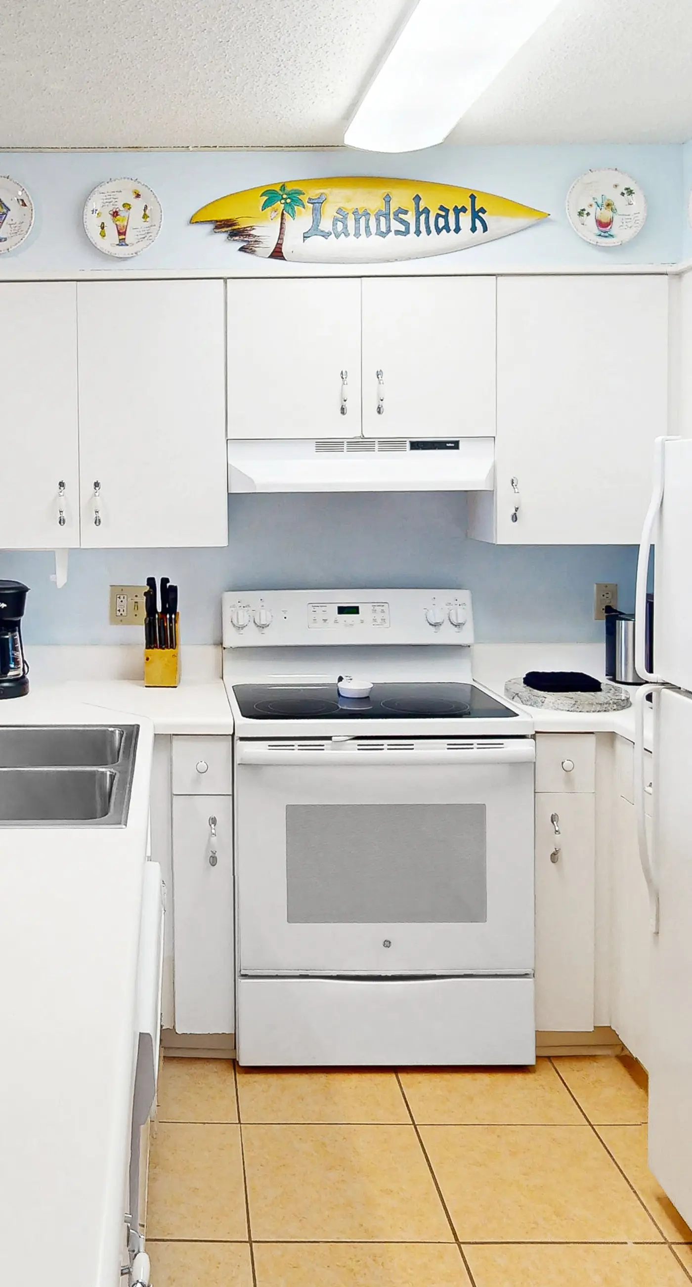 Newly updated beachfront condo with Gulf view, indoor,outdoor pools & hot tub