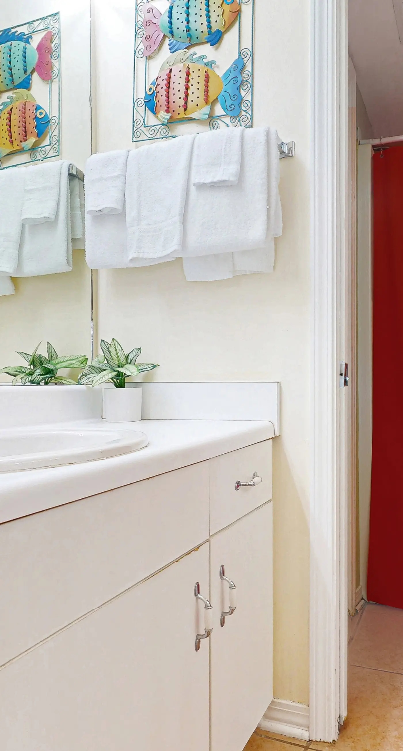 Newly updated beachfront condo with Gulf view, indoor,outdoor pools & hot tub