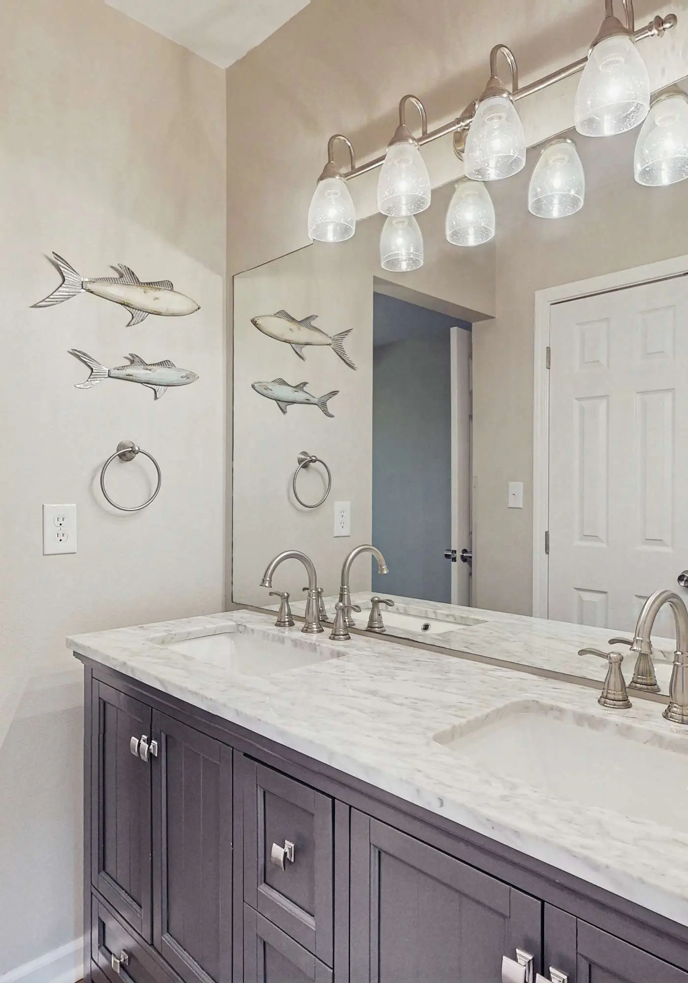 Beach resort condo with patio, central AC, WiFi, on-site pool, & beach access