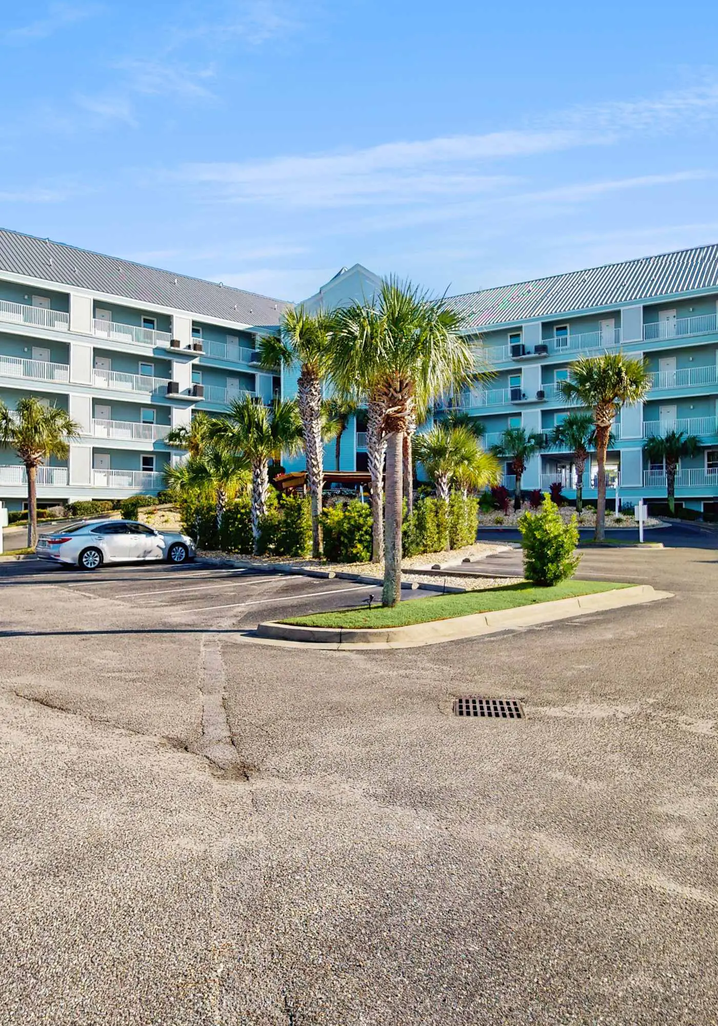Beach resort condo with patio, central AC, WiFi, on-site pool, & beach access