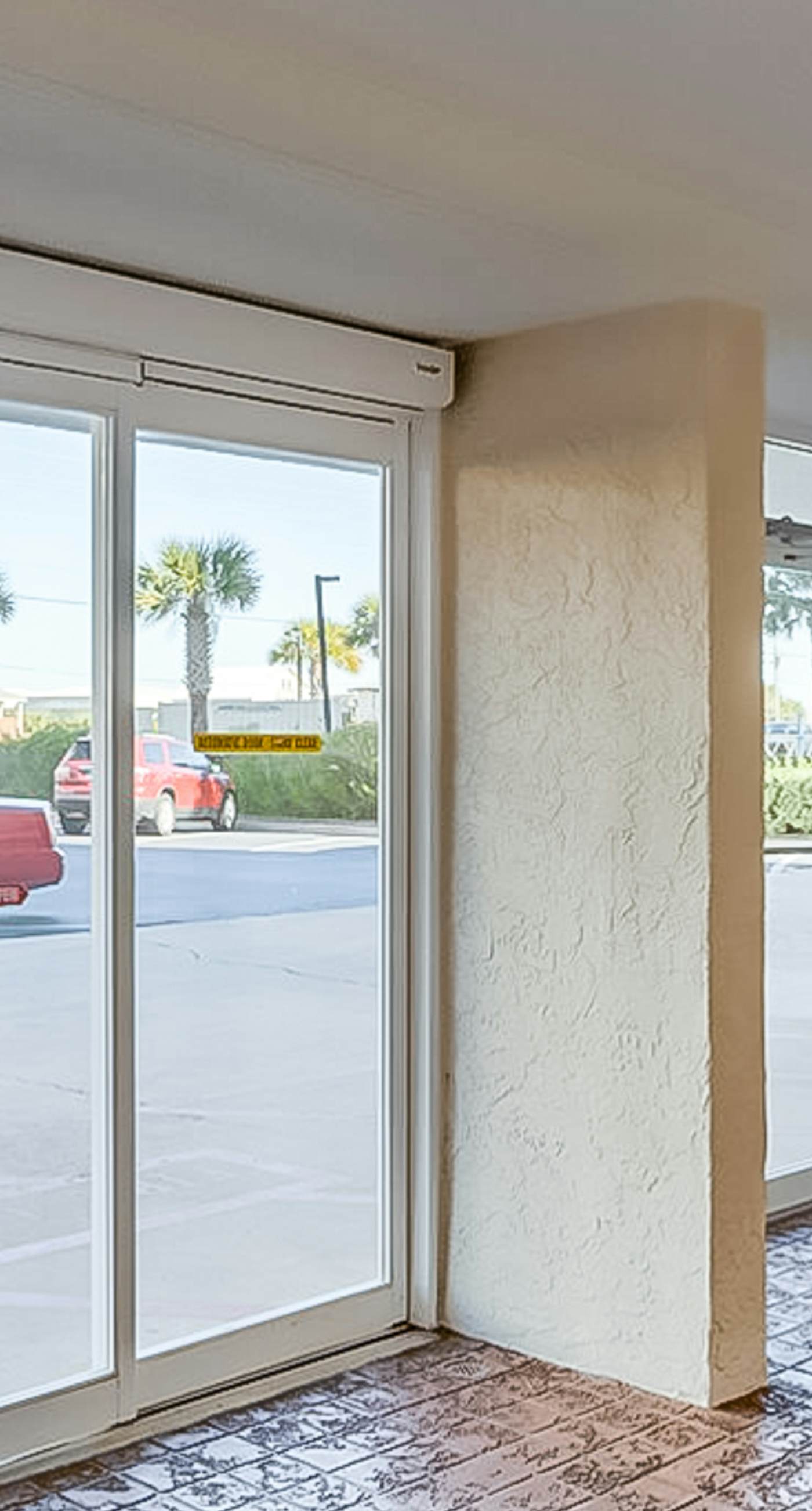 Beachfront condo with Gulf views, pool, washer,dryer, & central AC