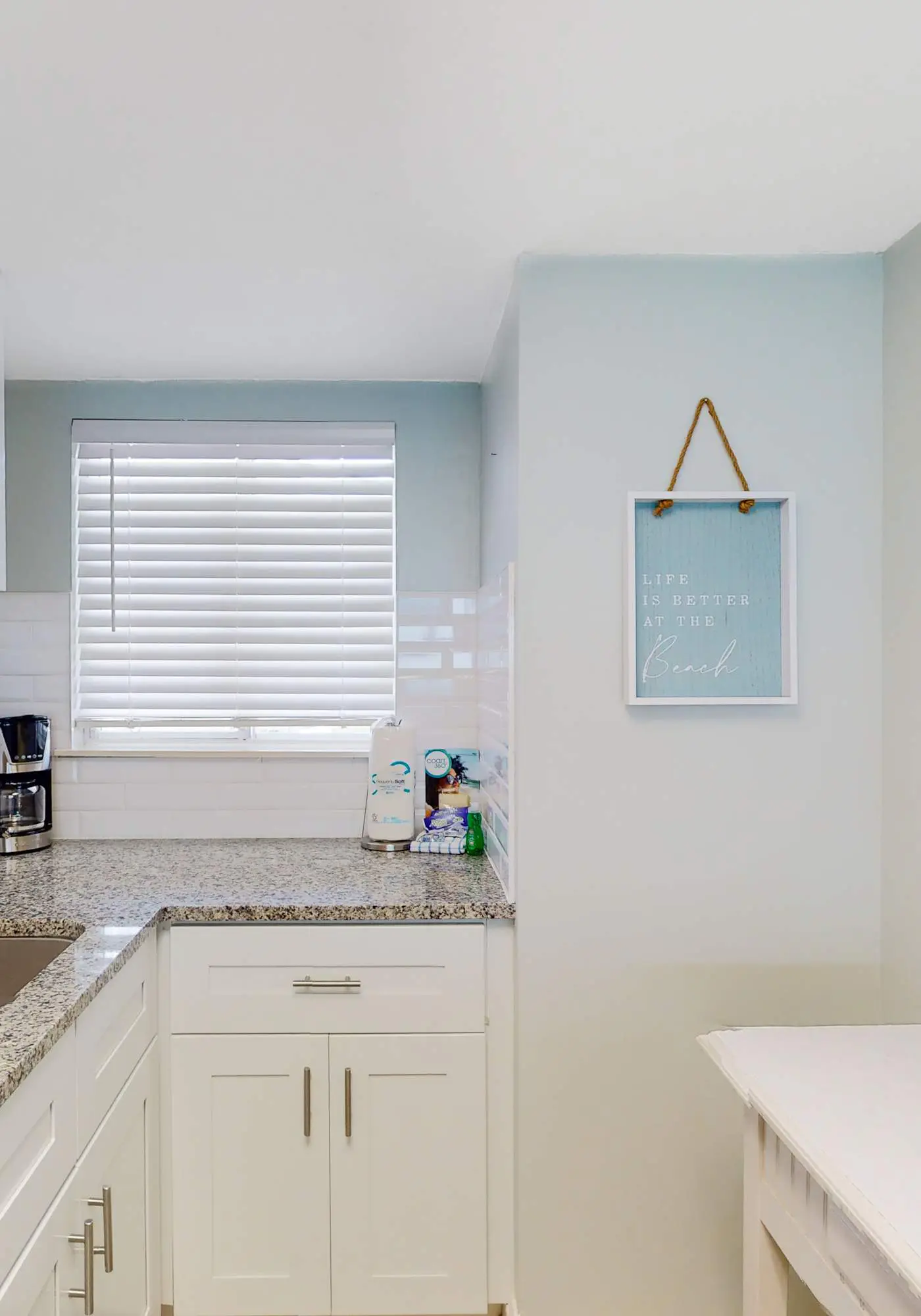 Beachfront condo with Gulf views, pool, washer,dryer, & central AC