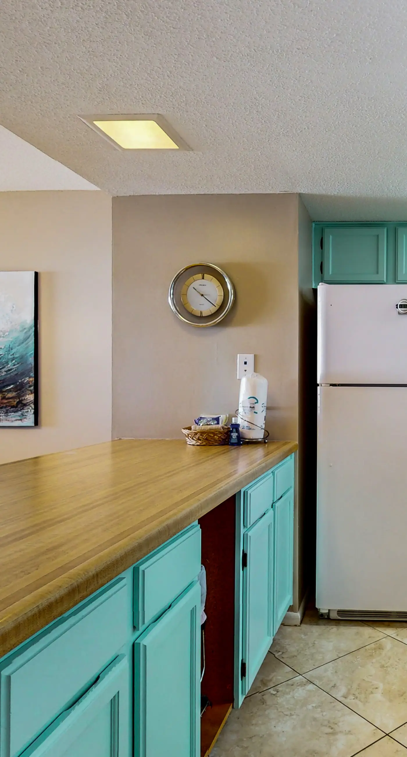 2nd-floor beachfront condo with Gulf views, balcony, outdoor pool, W/D, elevator