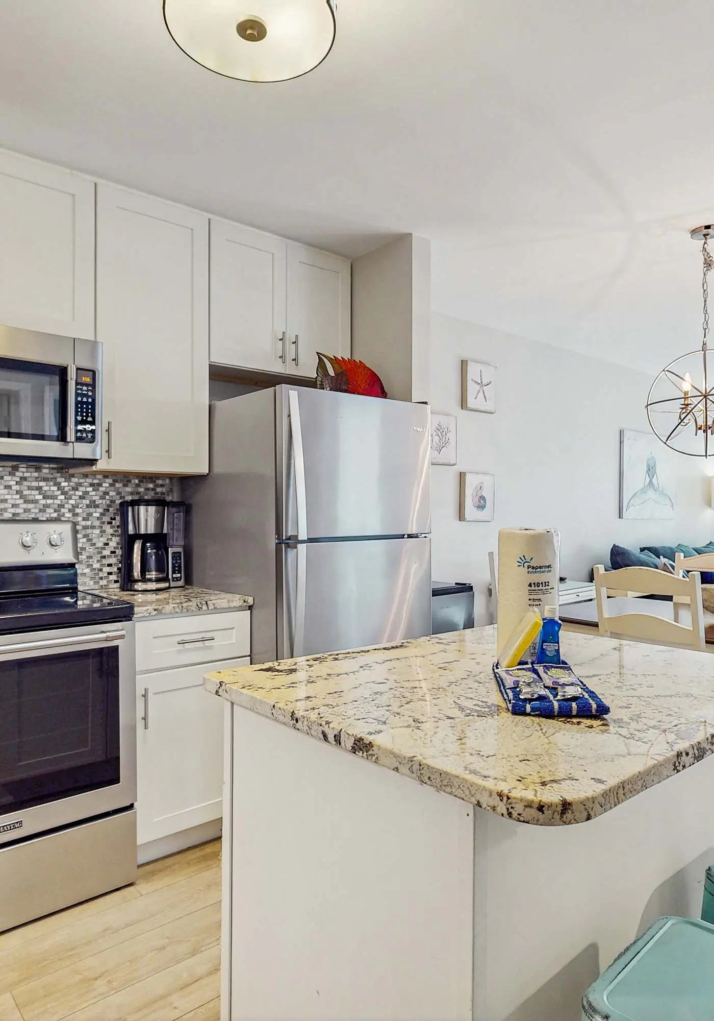 3rd-floor Gulf-view condo with hot tub, outdoor pool, tennis, balcony, elevator