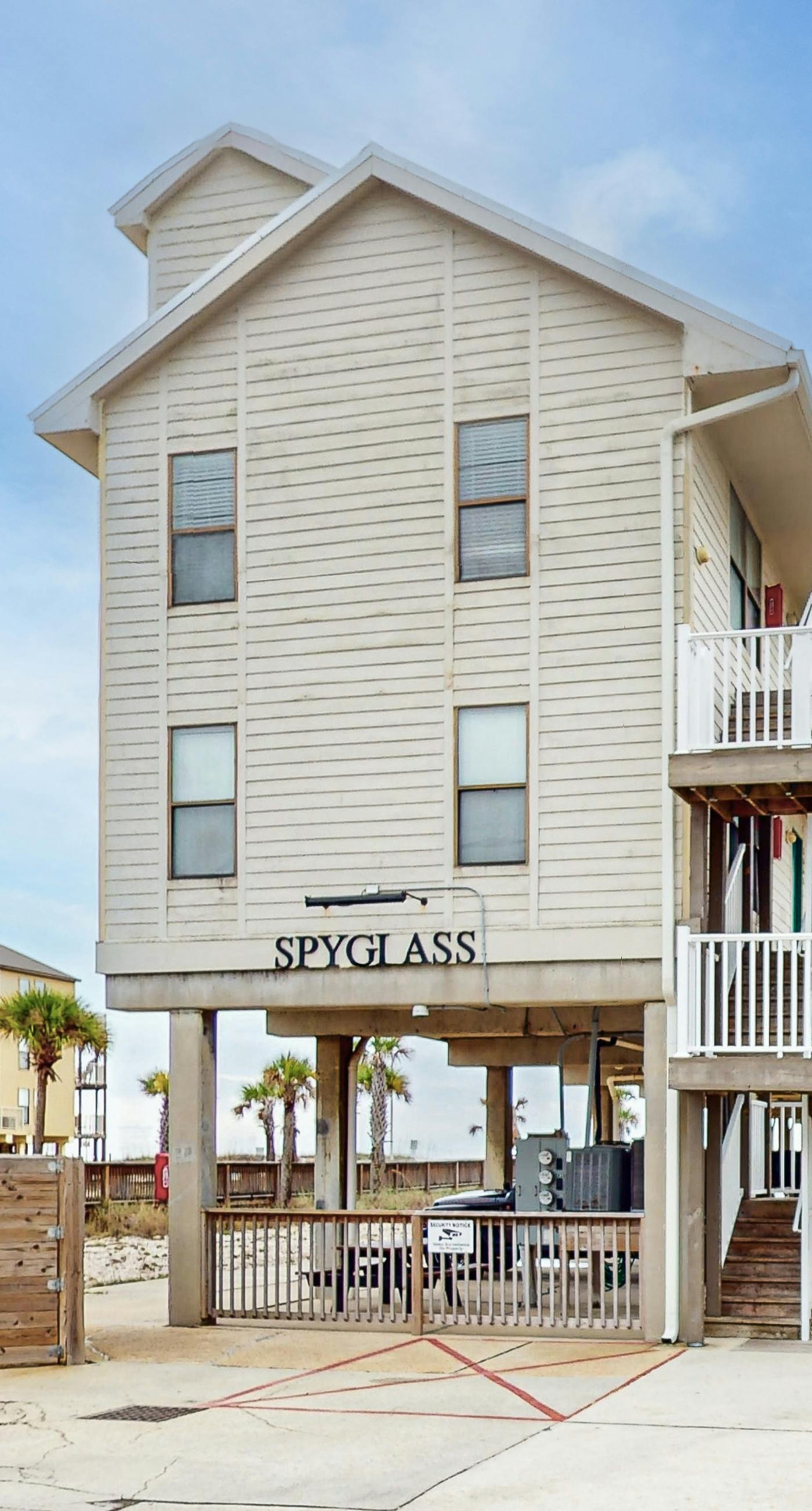 Beachfront condo with outdoor pool, beach views, washer/dryer, beach access