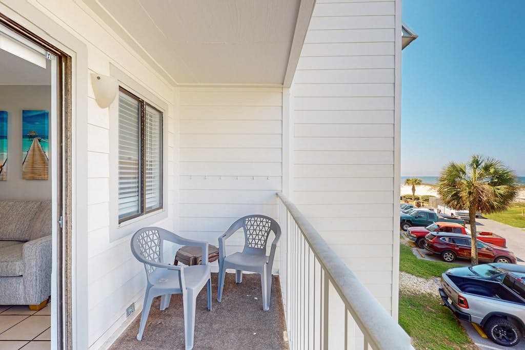 Ocean-view condo with pools, fitness center, beach access and golf