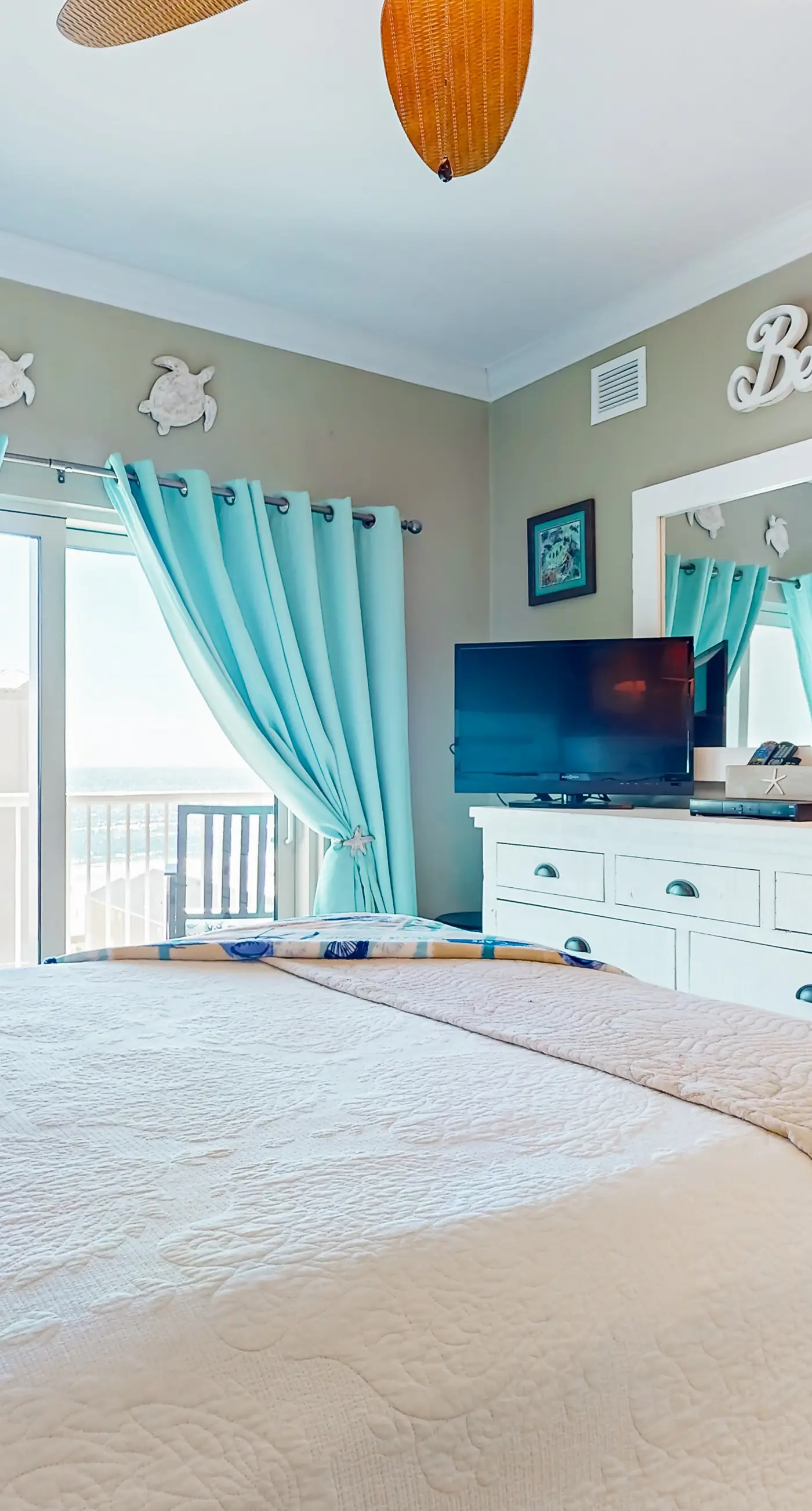 Gulfview condo with skywalk to the beach,  indoor & outdoor pool, & sauna