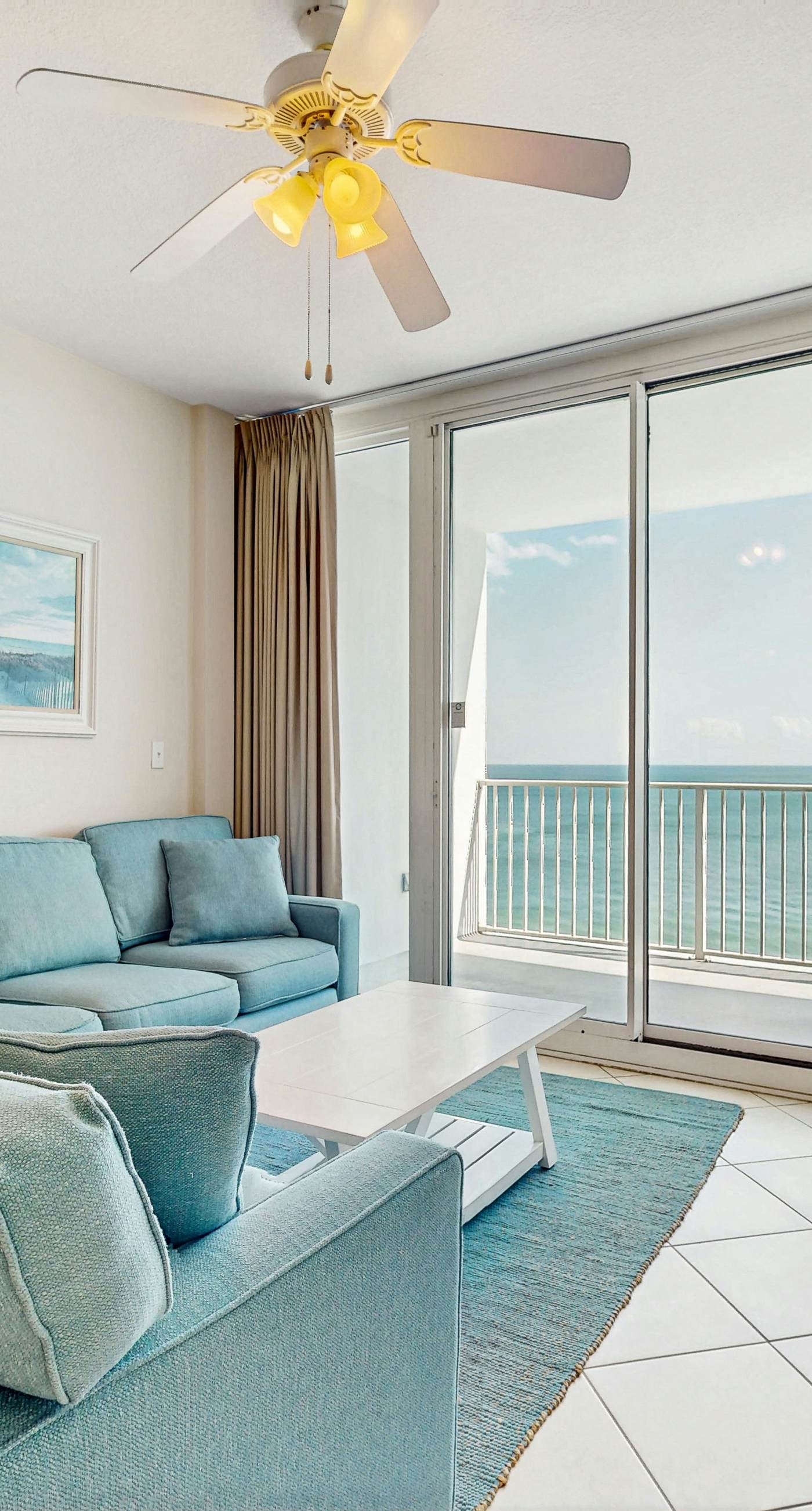 Bright beachfront condo w/ private balcony, zero-entry pool, gym, & hot tub