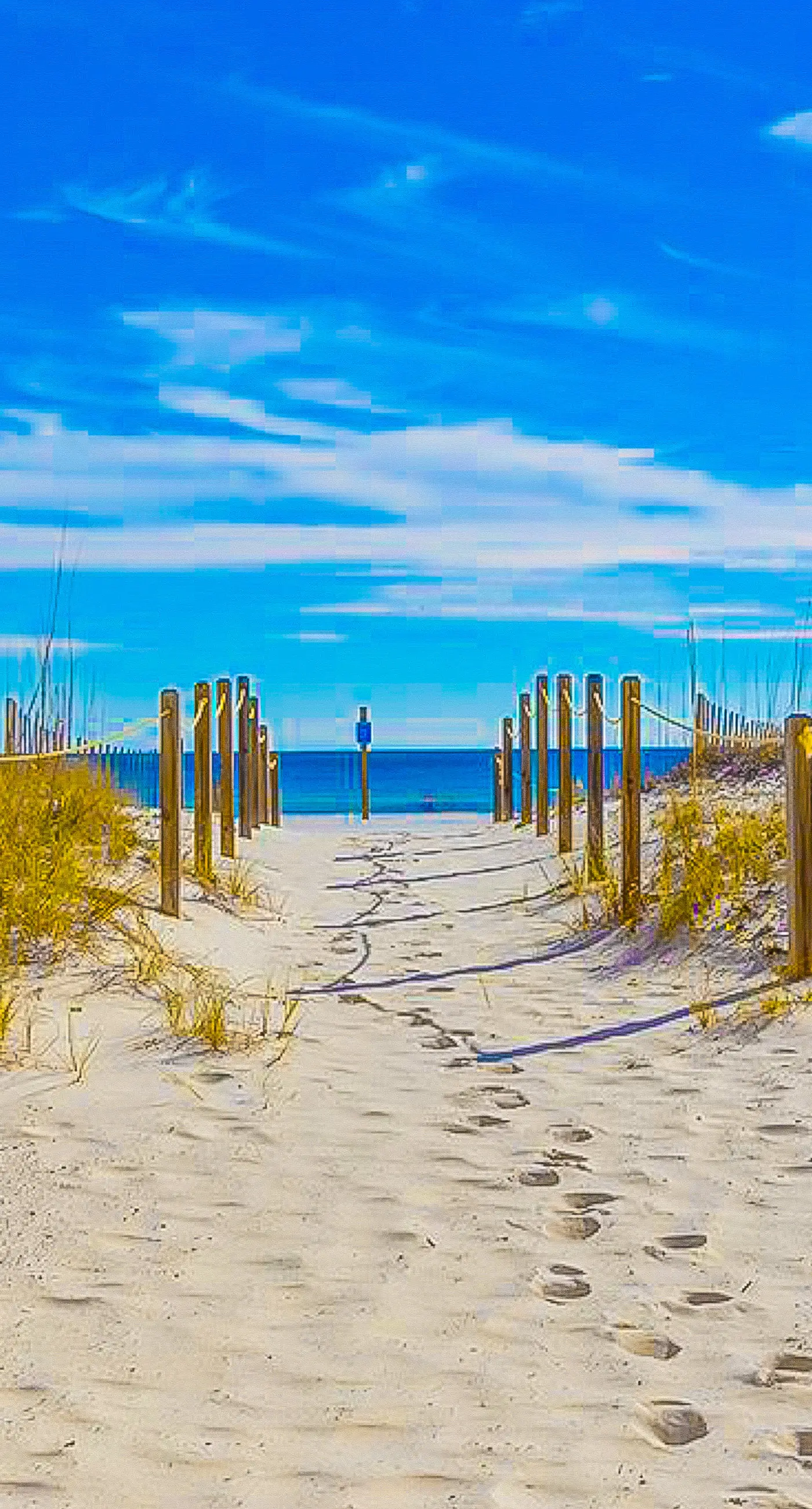 Beach/Gulf-front condo with water views, on-site pool, & private balcony