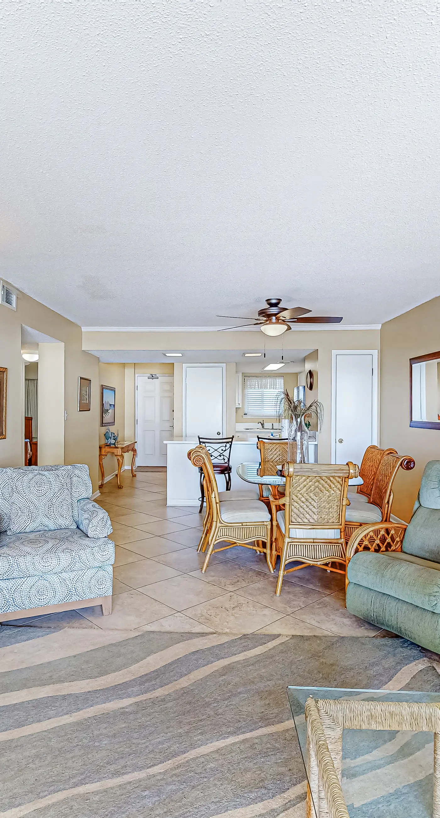 Beach/Gulf-front condo with water views, on-site pool, & private balcony