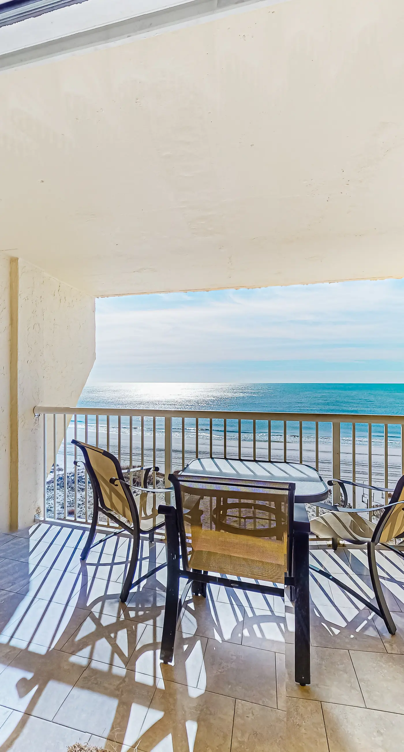 Beach/Gulf-front condo with water views, on-site pool, & private balcony