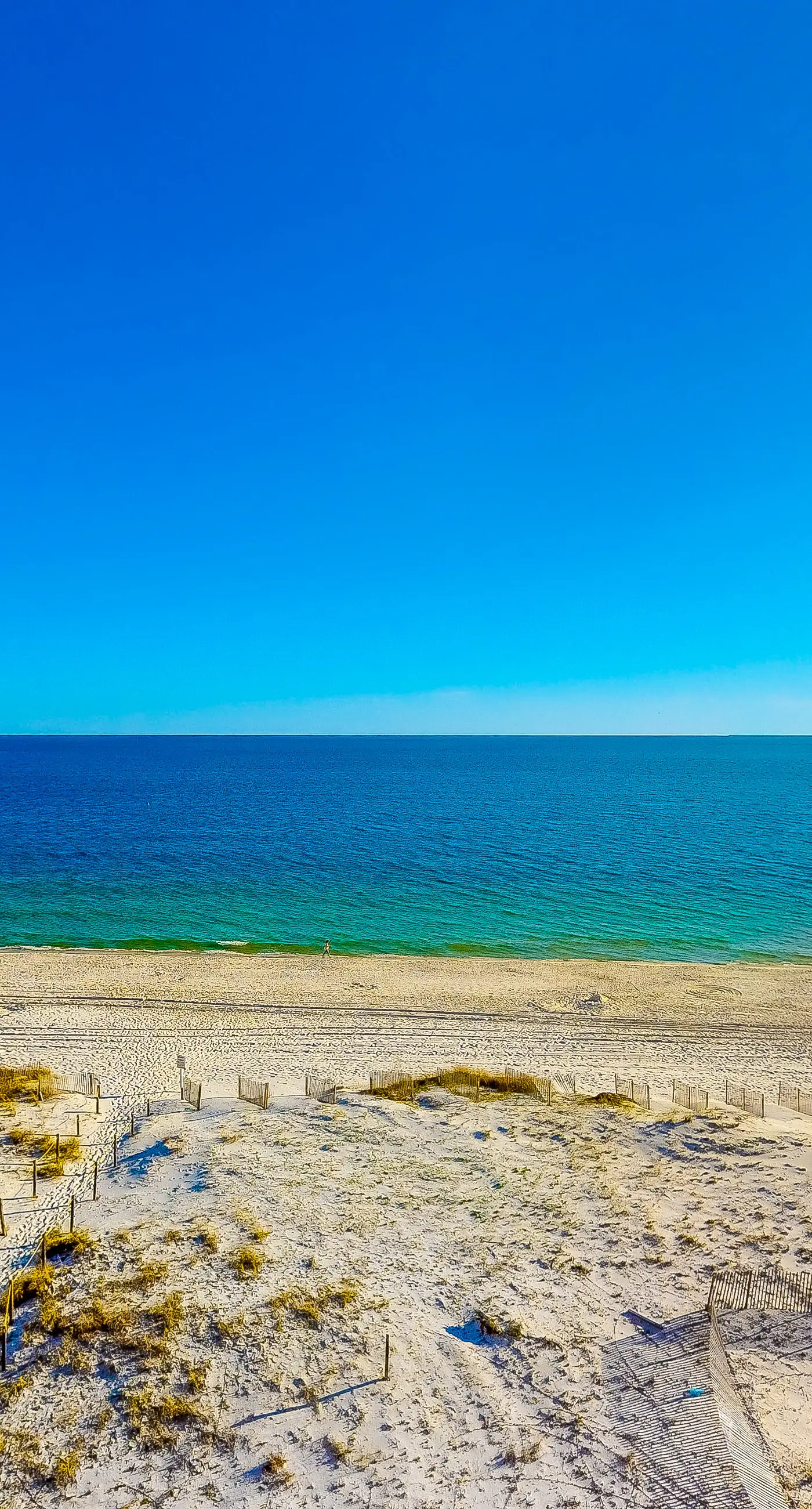 Beach/Gulf-front condo with water views, on-site pool, & private balcony