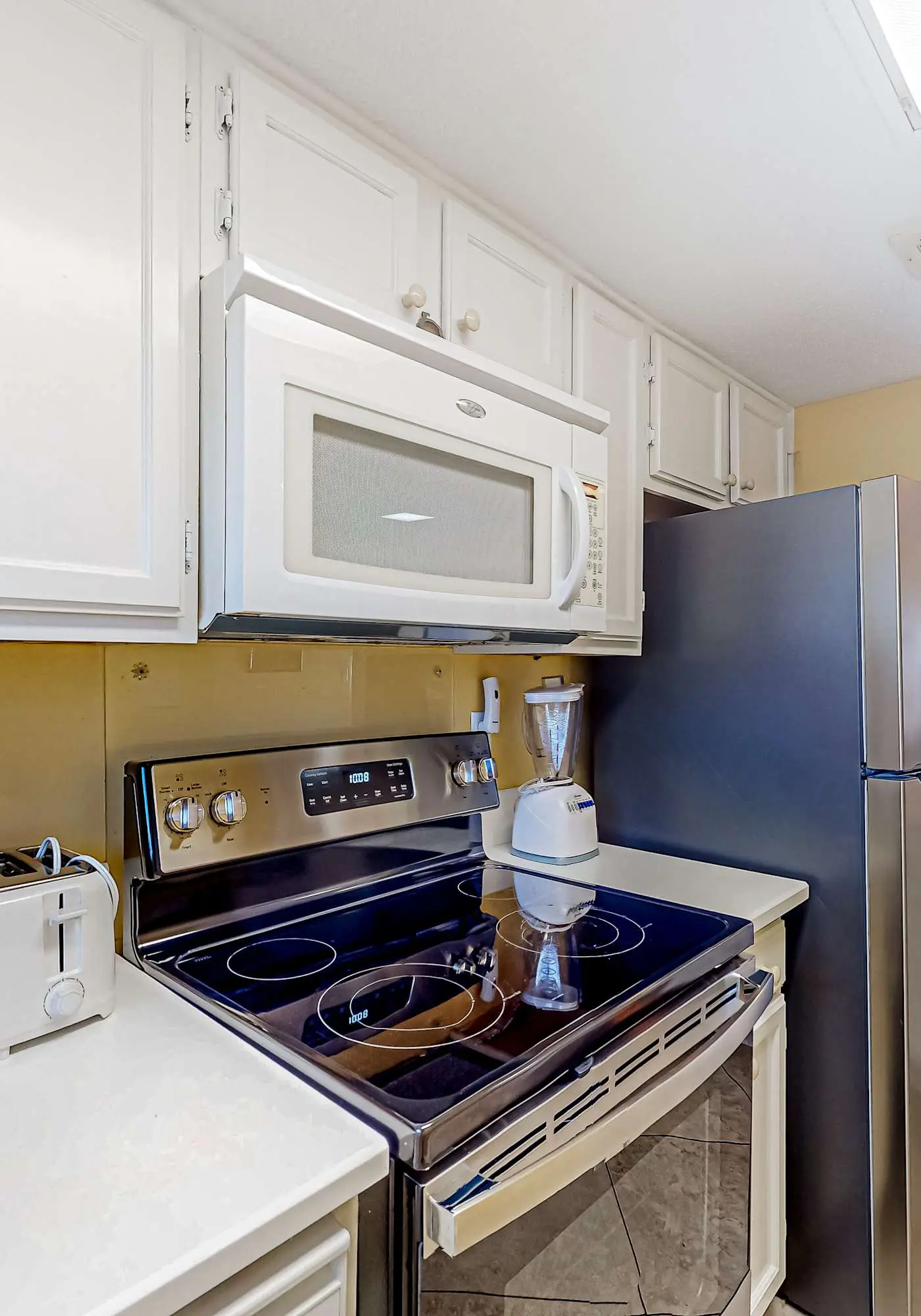 Beach/Gulf-front condo with water views, on-site pool, & private balcony
