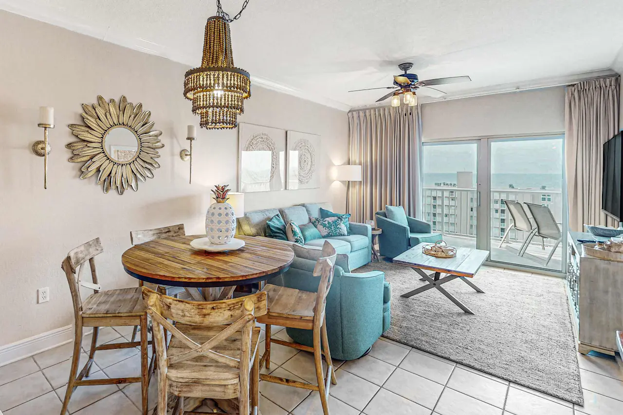 Gulf view condo with resort amenities, scenic balcony, open layout, W&D ...