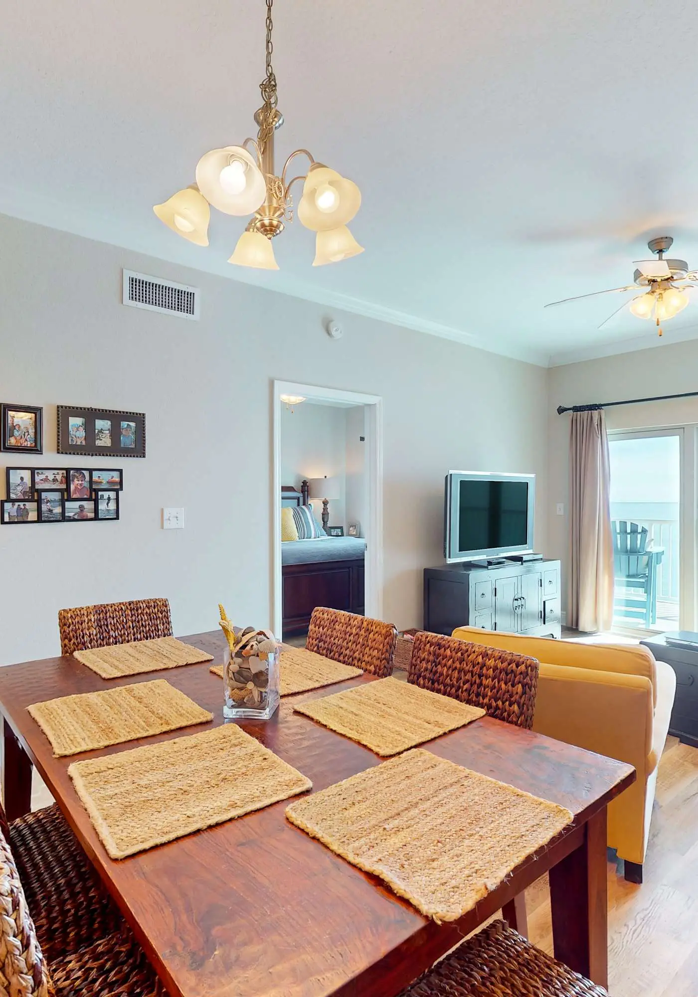 Gulf view condo on top floor with pools, hot tubs, saunas, gym & beach access