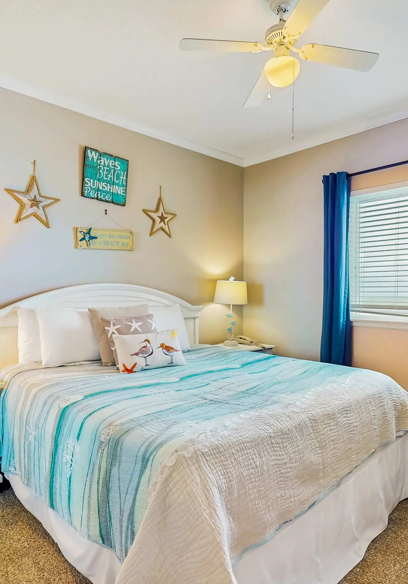 Gulf-view retreat with washer,dryer, AC, pool, sauna, & fitness center