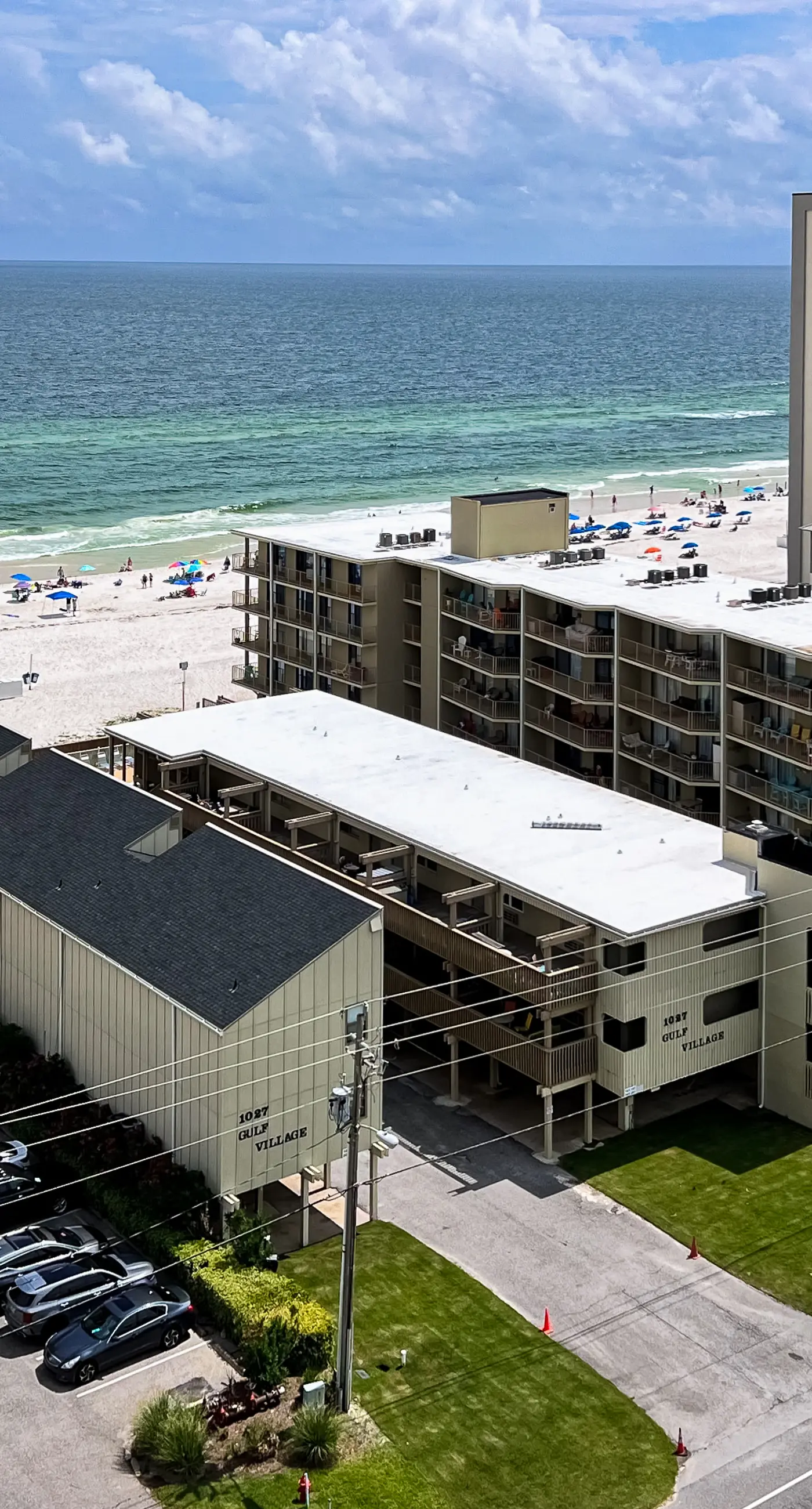 Ocean-view condo w/skywalk to beach, indoor/outdoor pools, lazy river, WiFi, W/D