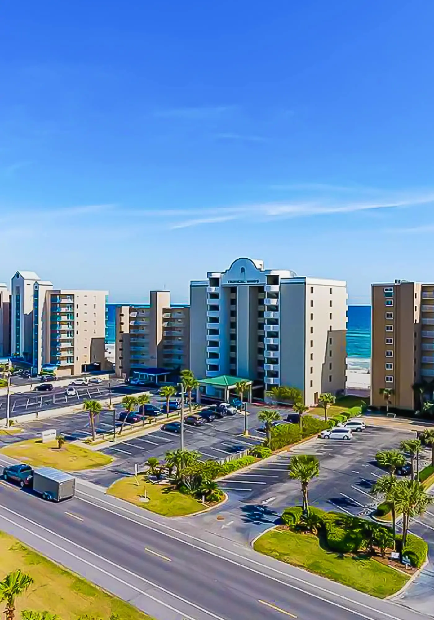 Ocean-view condo w/skywalk to beach, indoor/outdoor pools, lazy river, WiFi, W/D