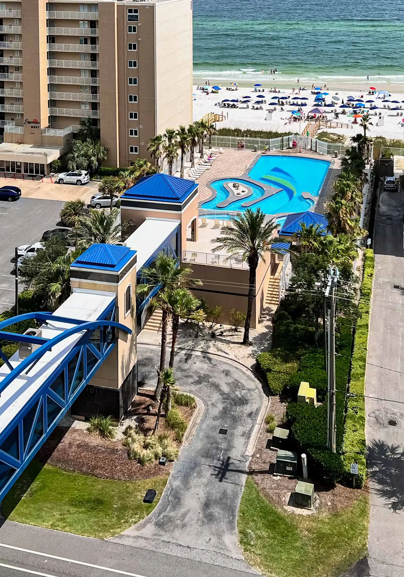 Ocean-view condo w/skywalk to beach, indoor/outdoor pools, lazy river, WiFi, W/D