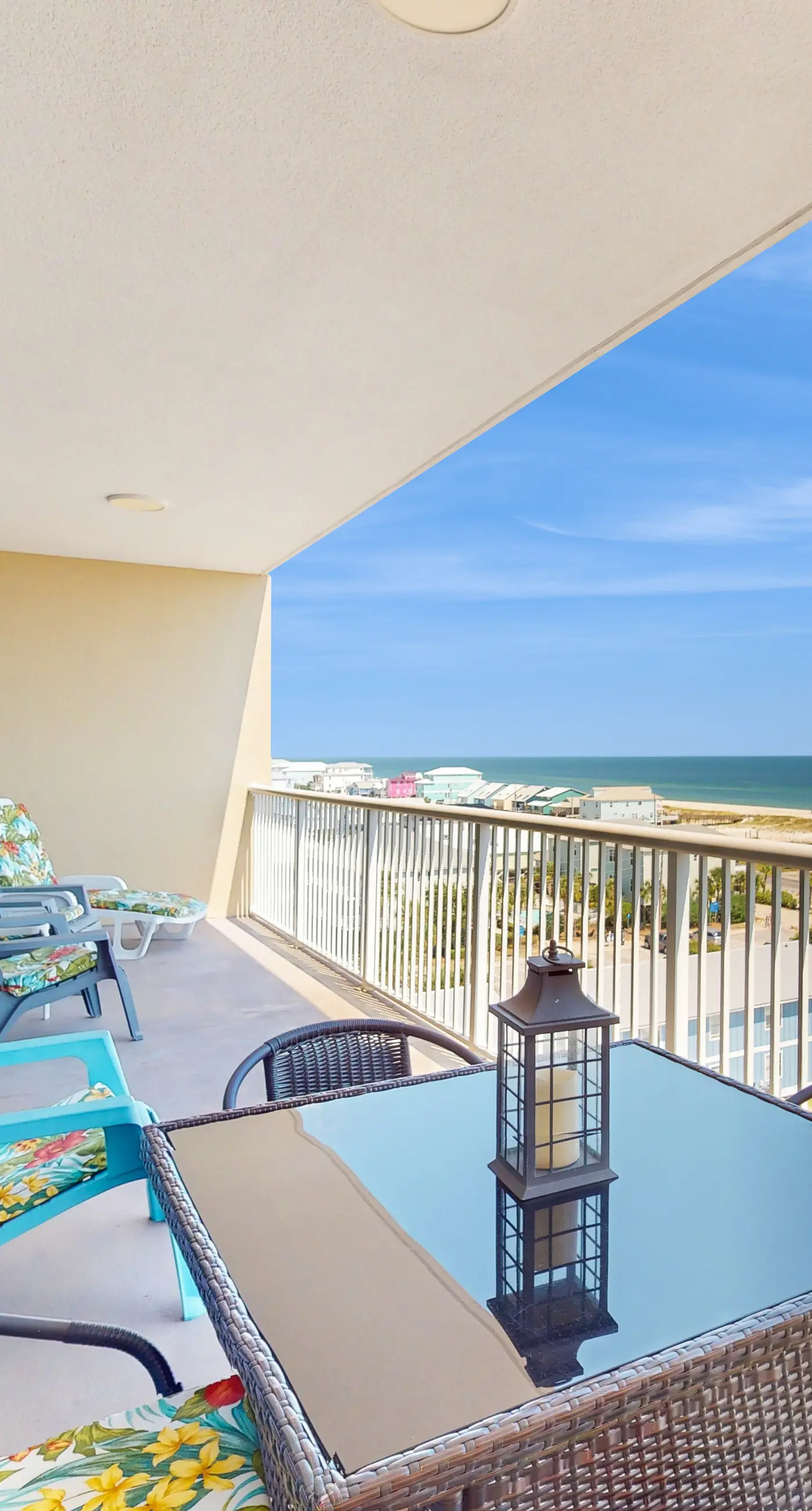 Waterfront condo with pool, piers & breathtaking balcony views
