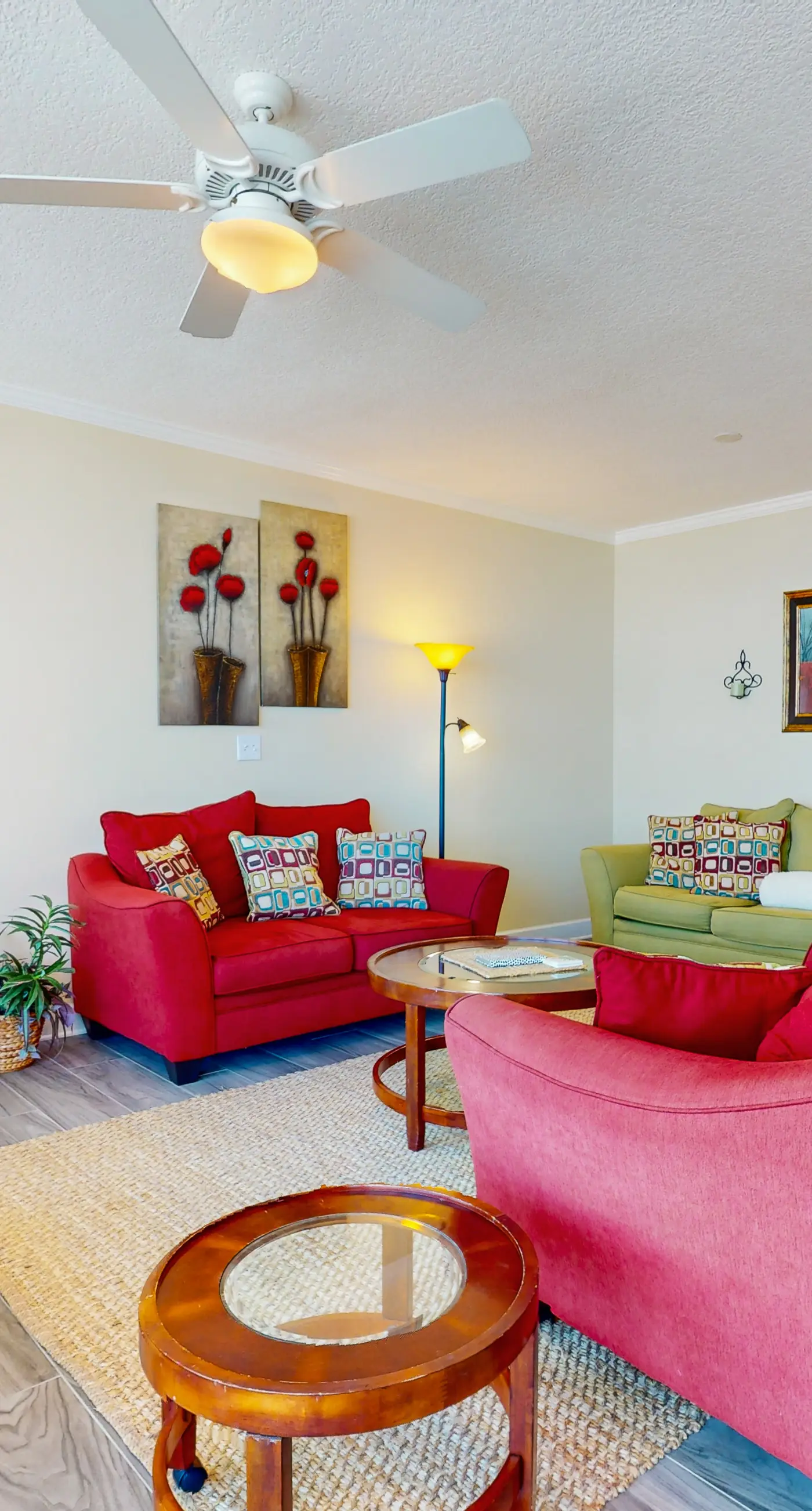 Waterfront condo with pool, piers & breathtaking balcony views