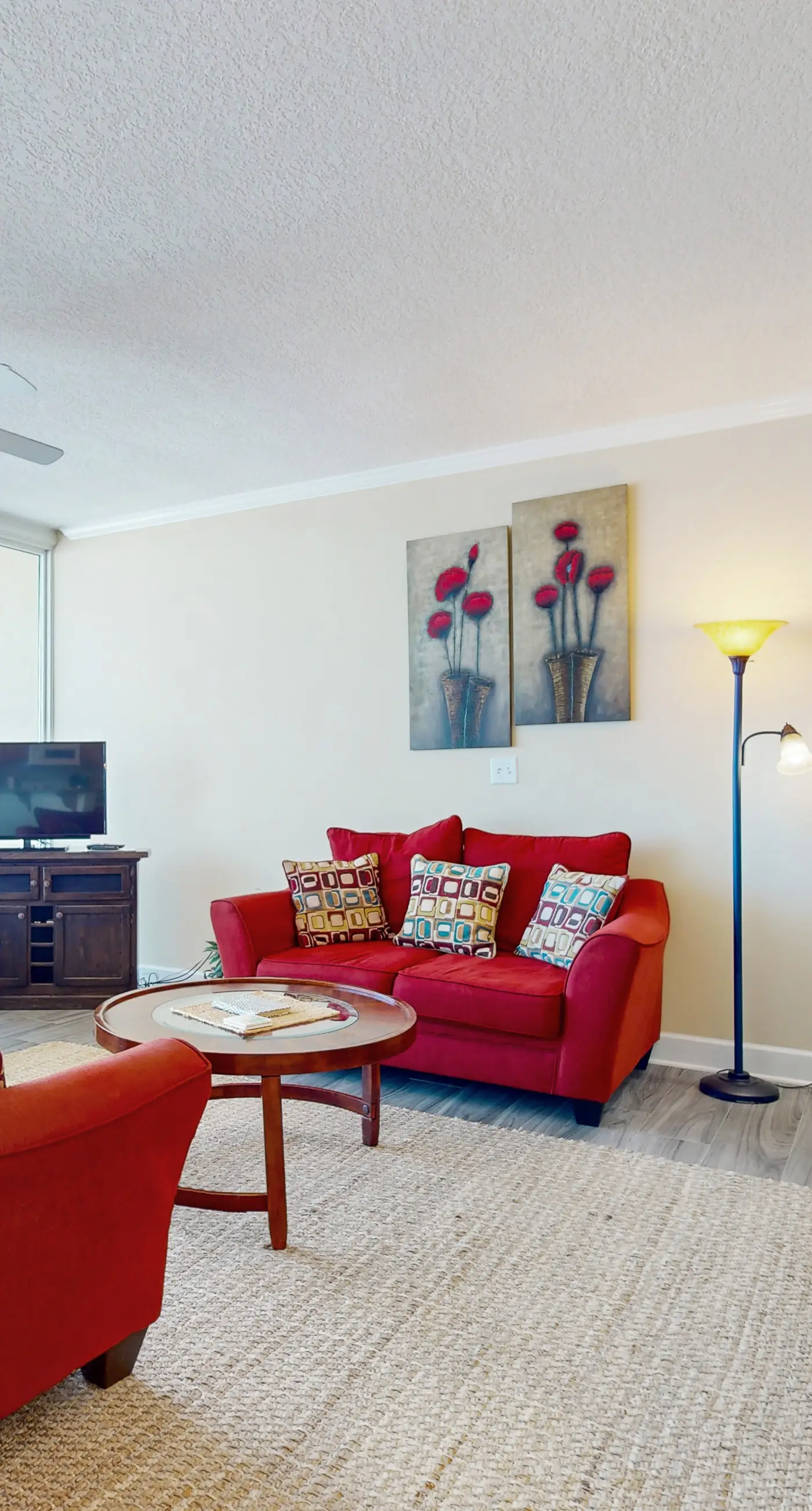 Waterfront condo with pool, piers & breathtaking balcony views