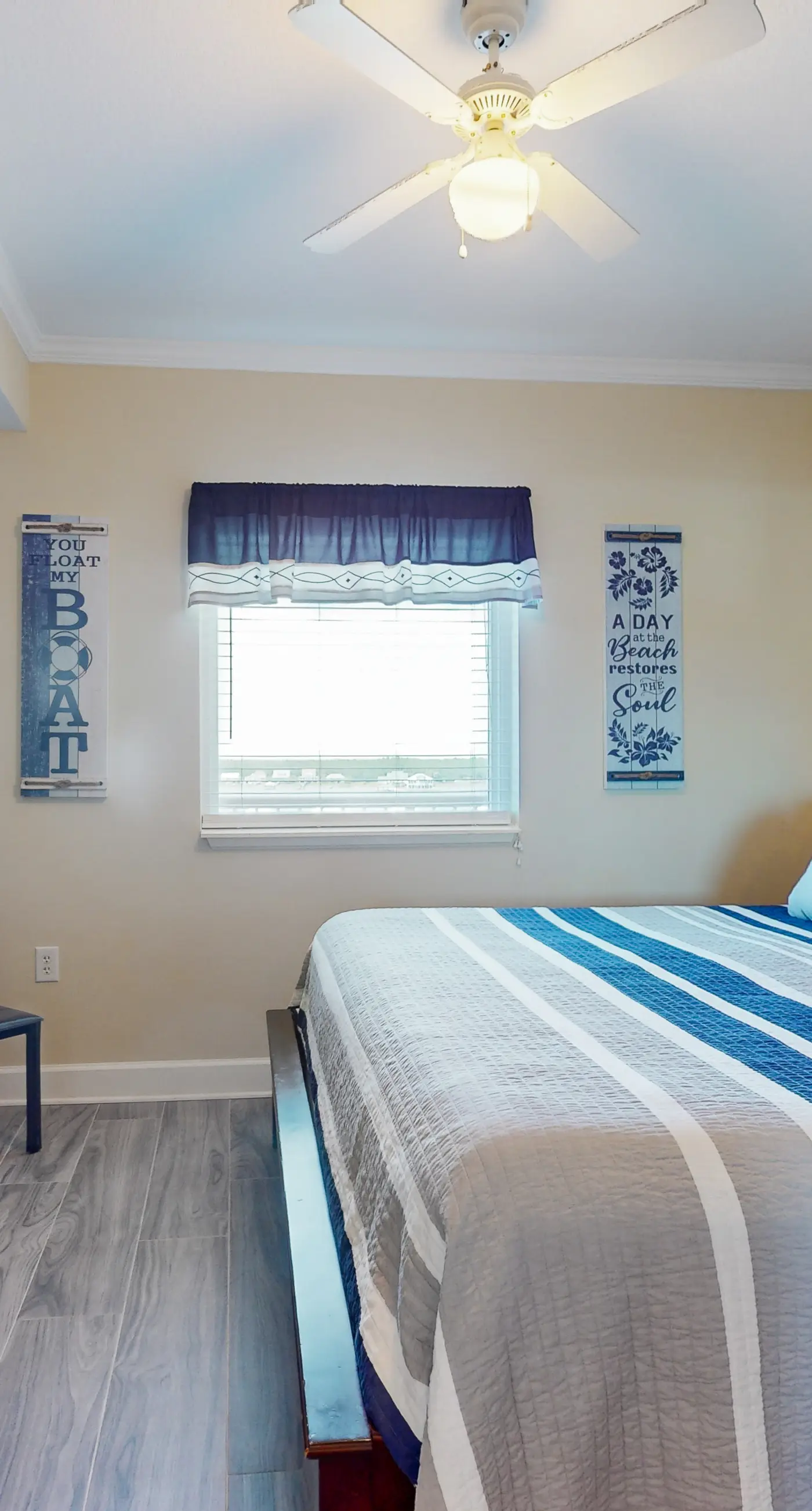 Waterfront condo with pool, piers & breathtaking balcony views