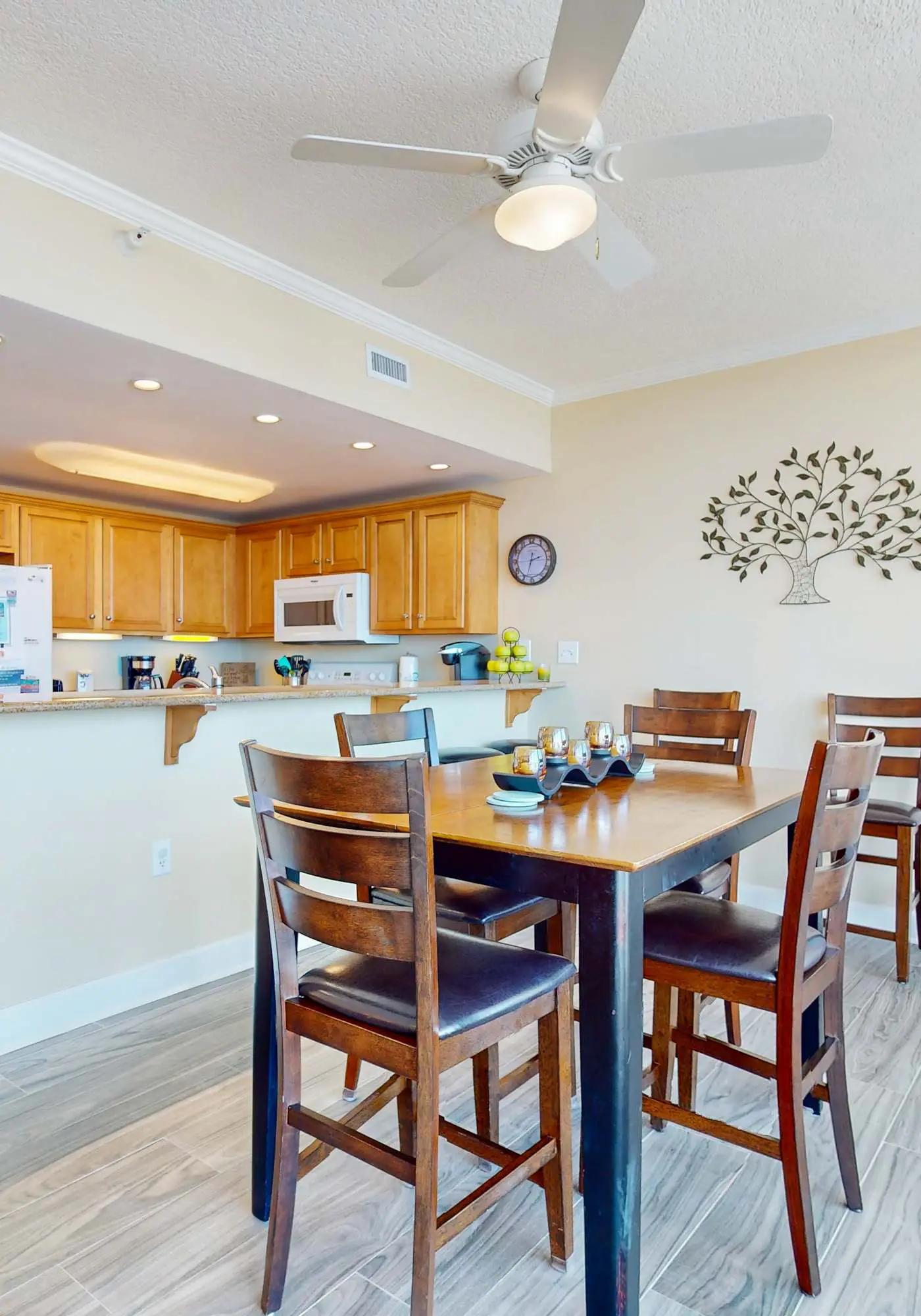 Waterfront condo with pool, piers & breathtaking balcony views