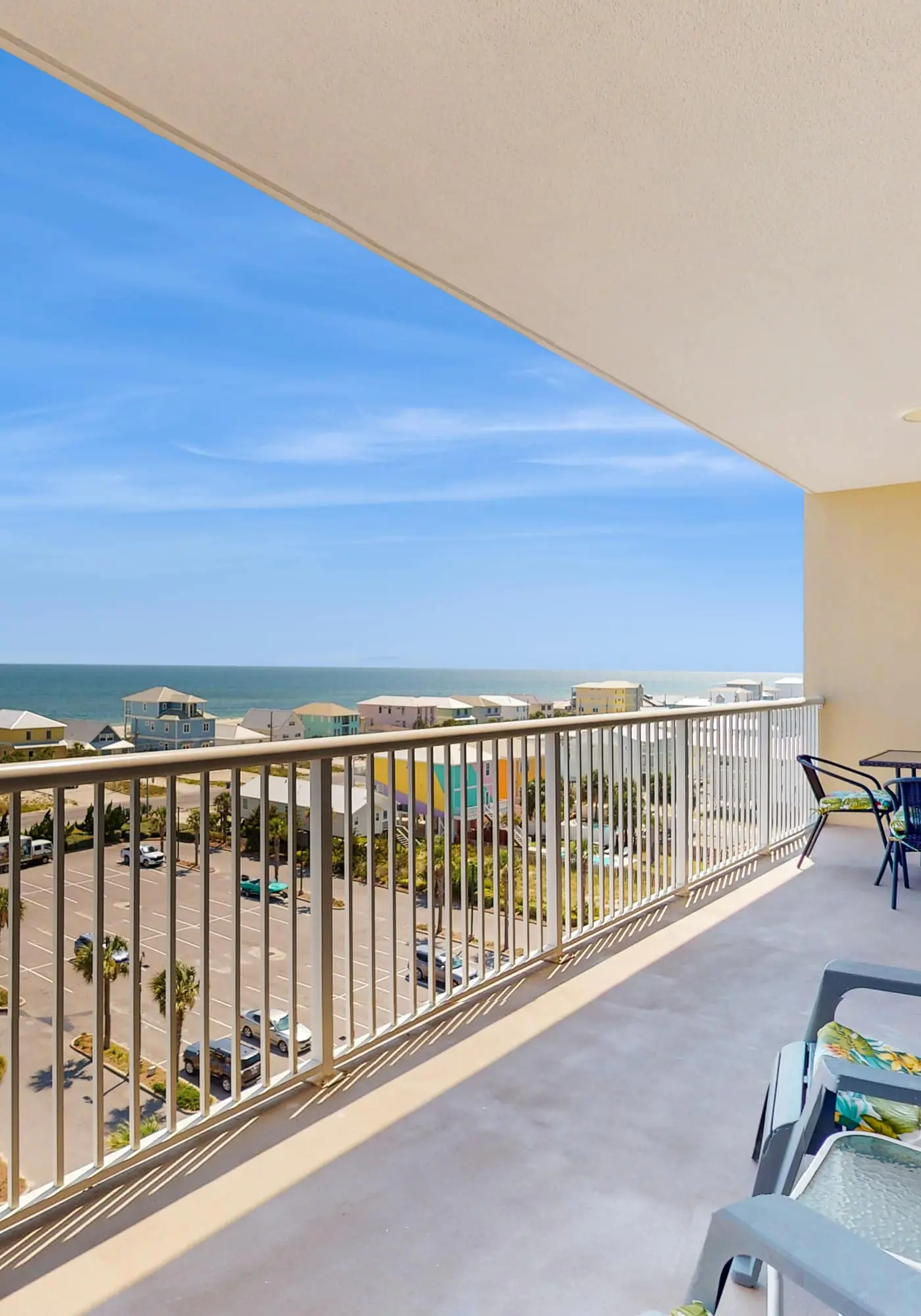 Waterfront condo with pool, piers & breathtaking balcony views