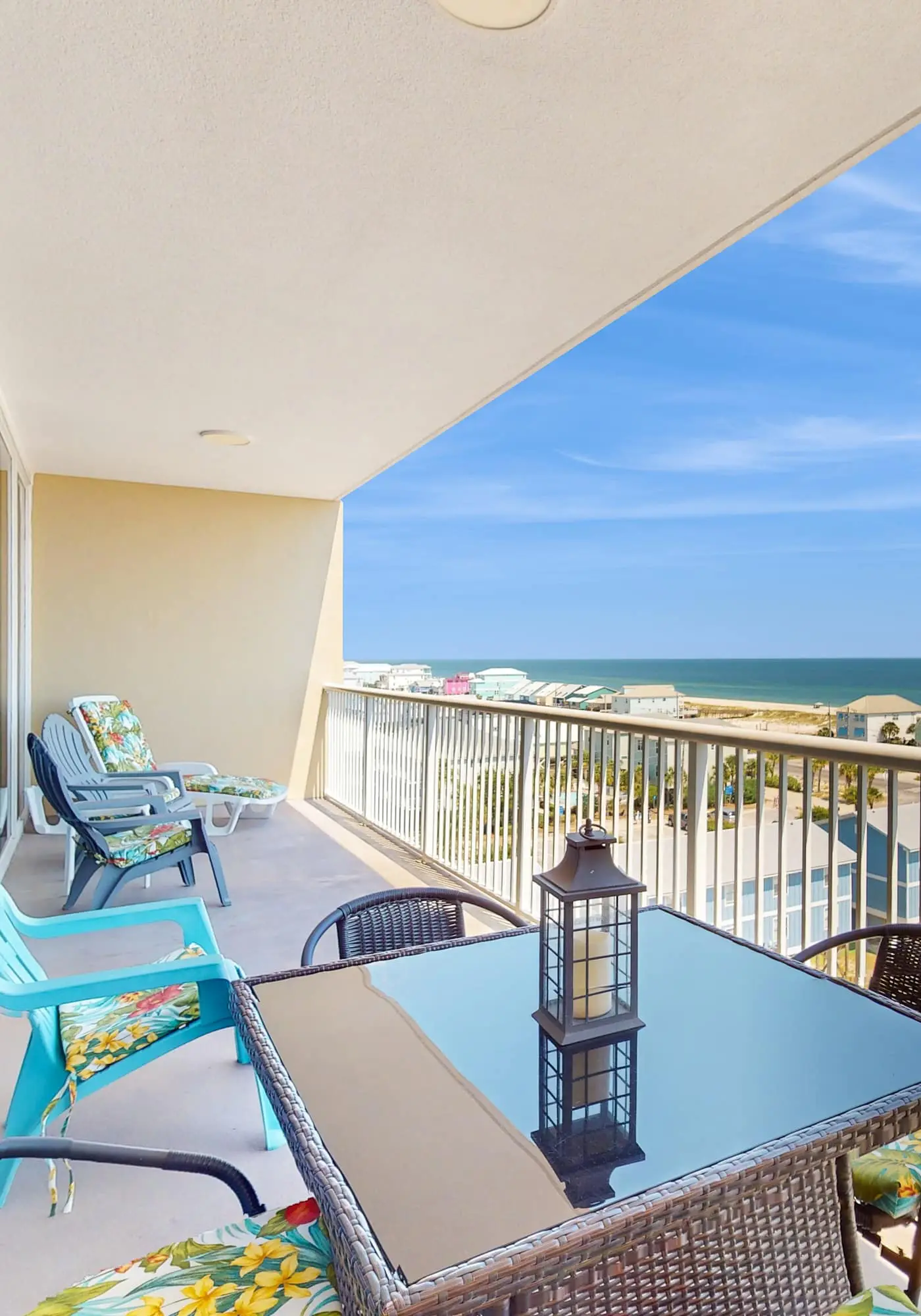 Waterfront condo with pool, piers & breathtaking balcony views