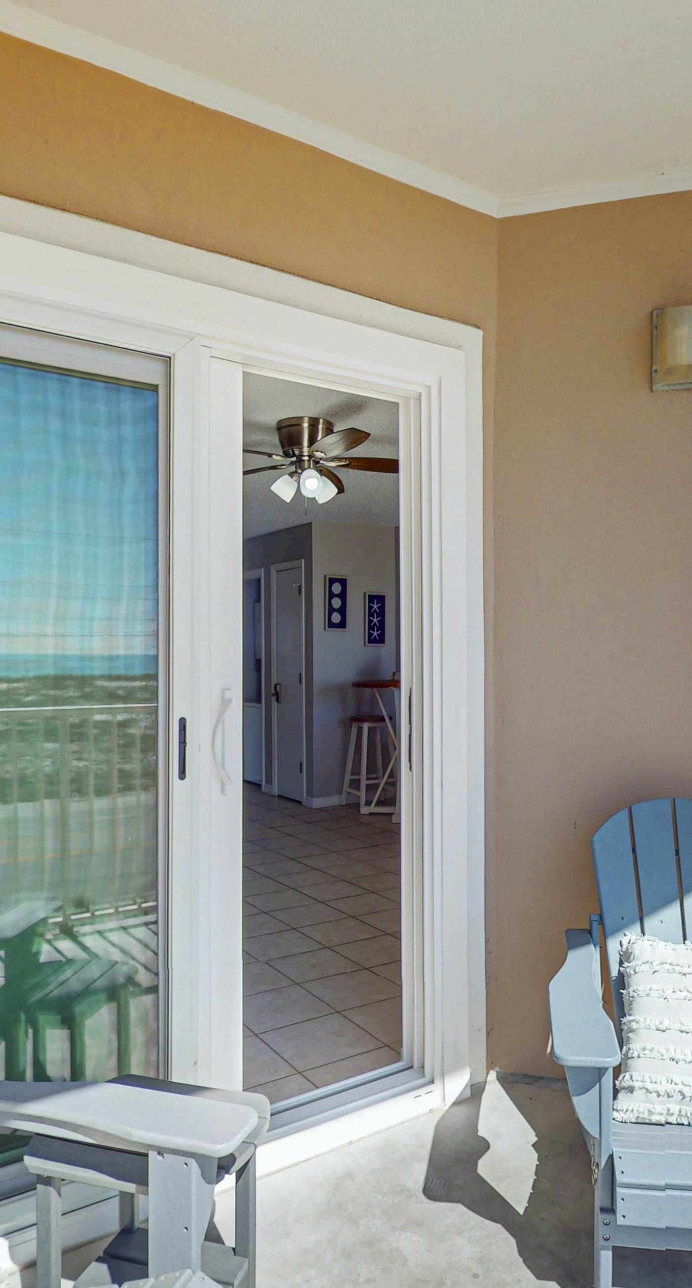 Beachfront condo with pool, private balcony, and washer and dryer